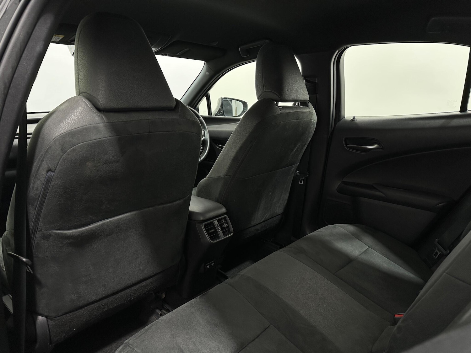 Used Lexus UX 2020 for sale - 77120880: Photo 35