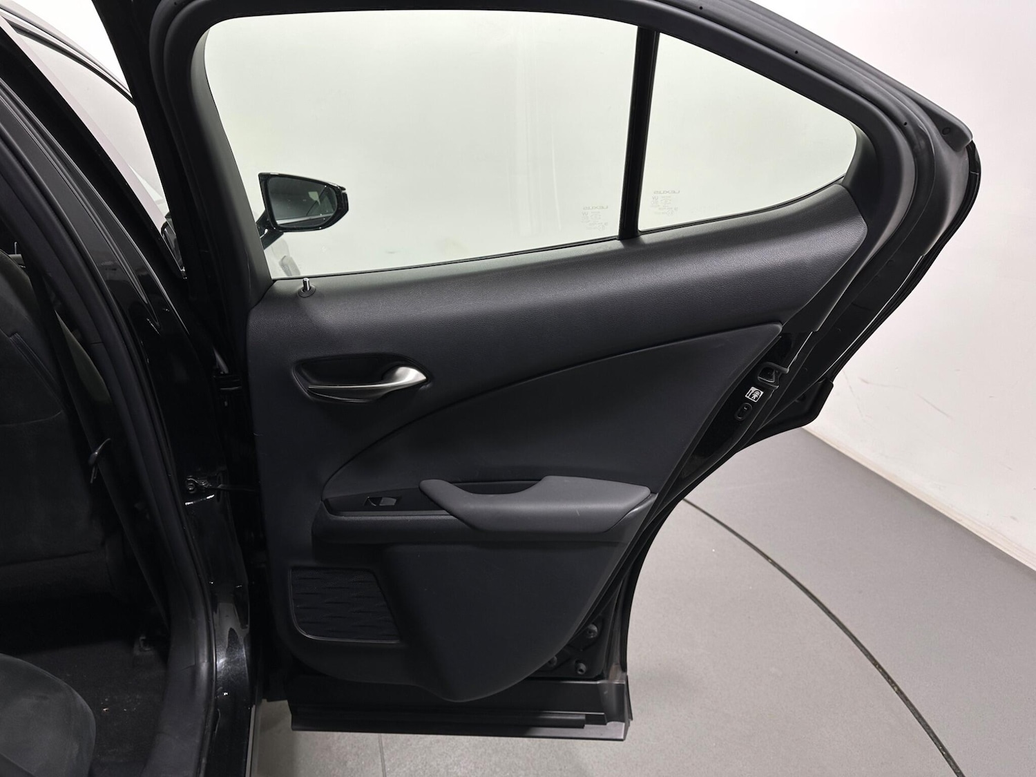 Used Lexus UX 2020 for sale - 77120880: Photo 40
