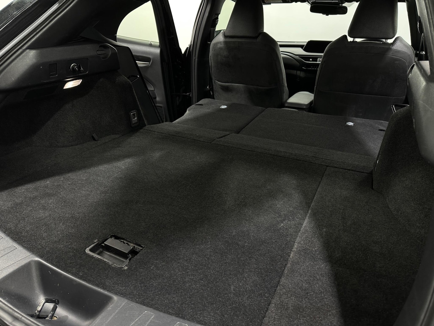 Used Lexus UX 2020 for sale - 77120880: Photo 42