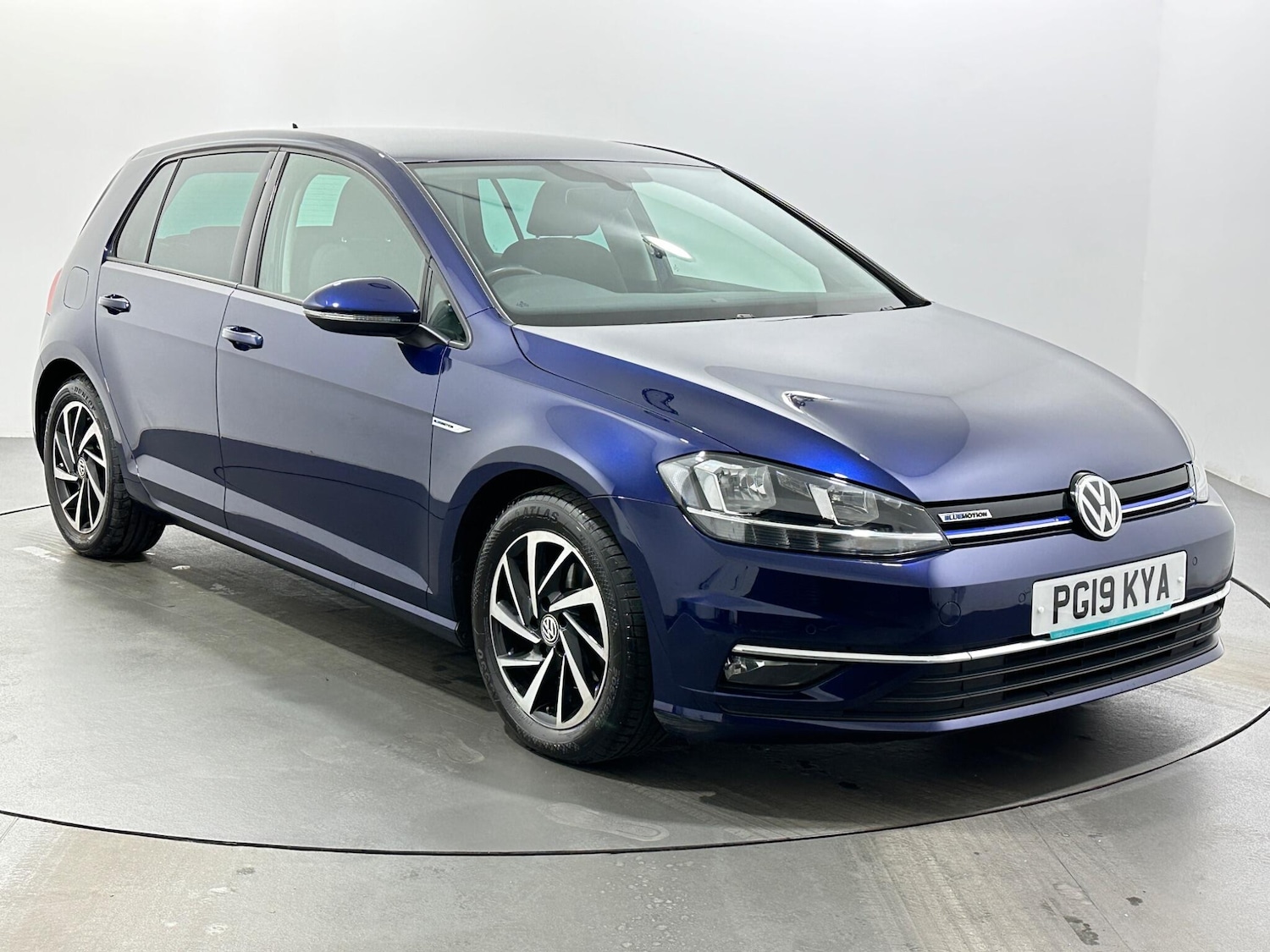 Used Volkswagen Golf 2019 for sale - 76913266: Photo 1