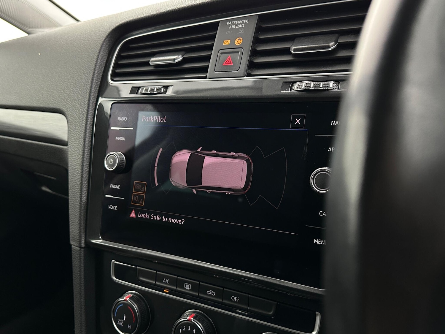 Used Volkswagen Golf 2019 for sale - 76913266: Photo 23