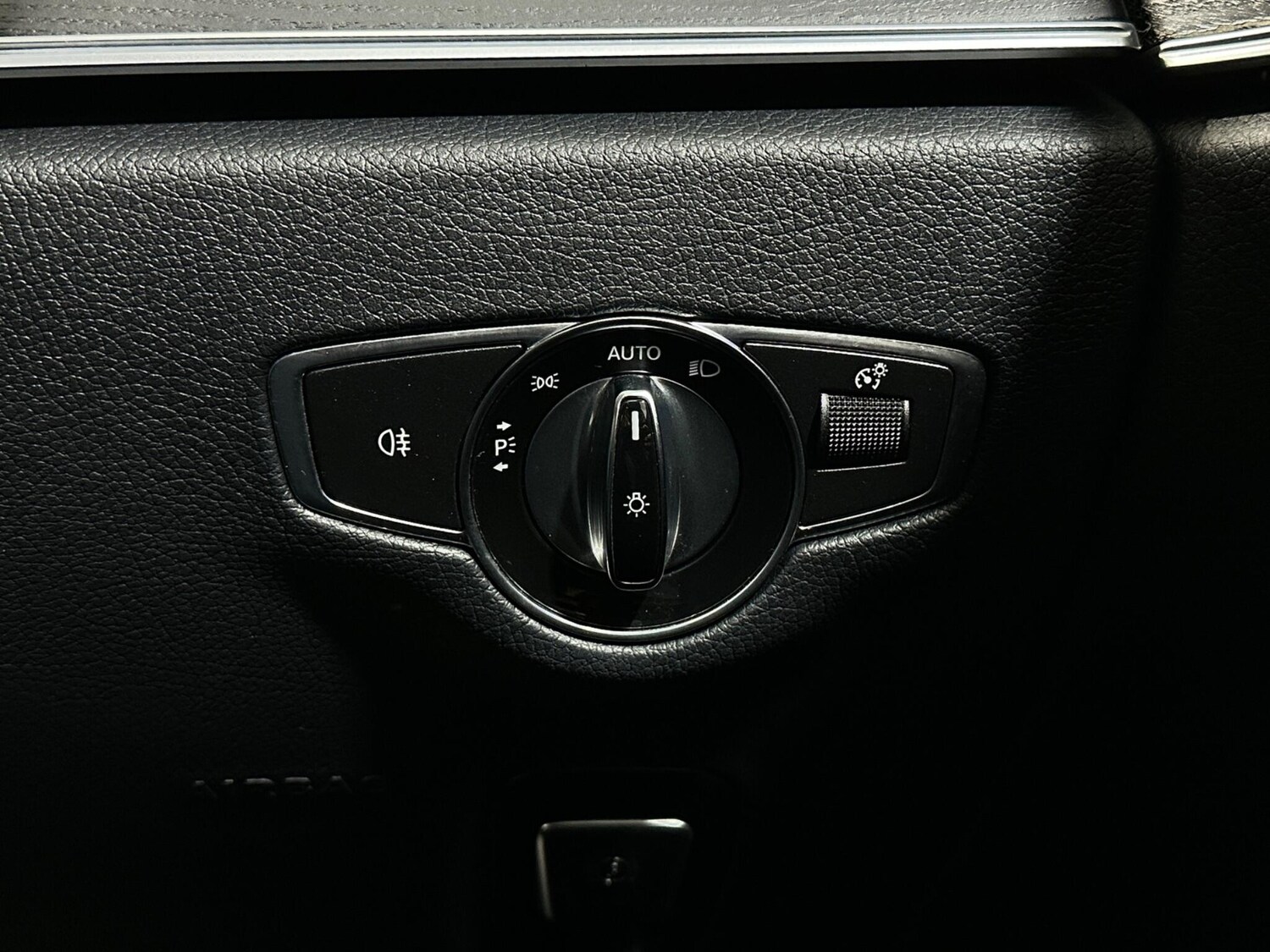 Used Mercedes-Benz E Class for sale - 77768064: Photo 18