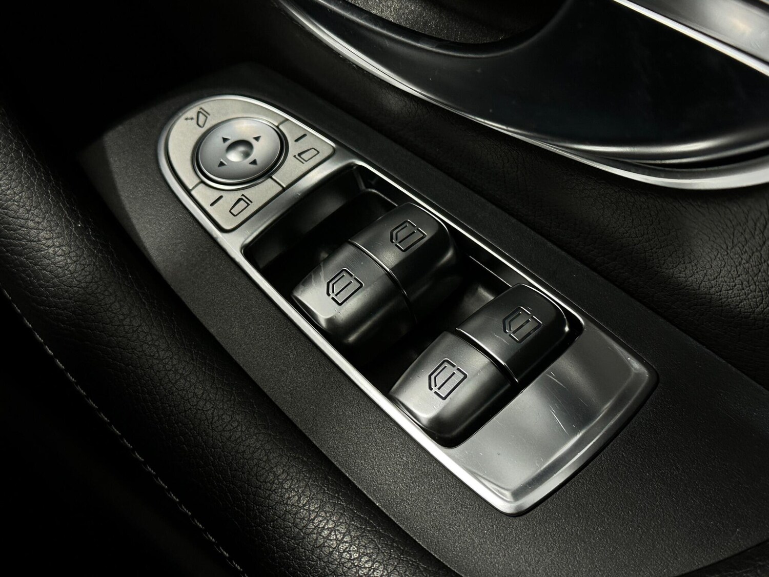 Used Mercedes-Benz E Class for sale - 77768064: Photo 19