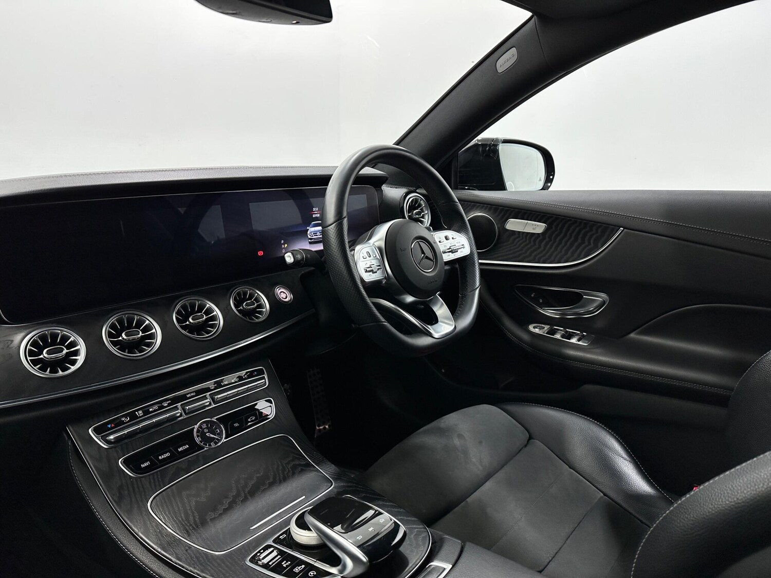 Used Mercedes-Benz E Class for sale - 77768064: Photo 32