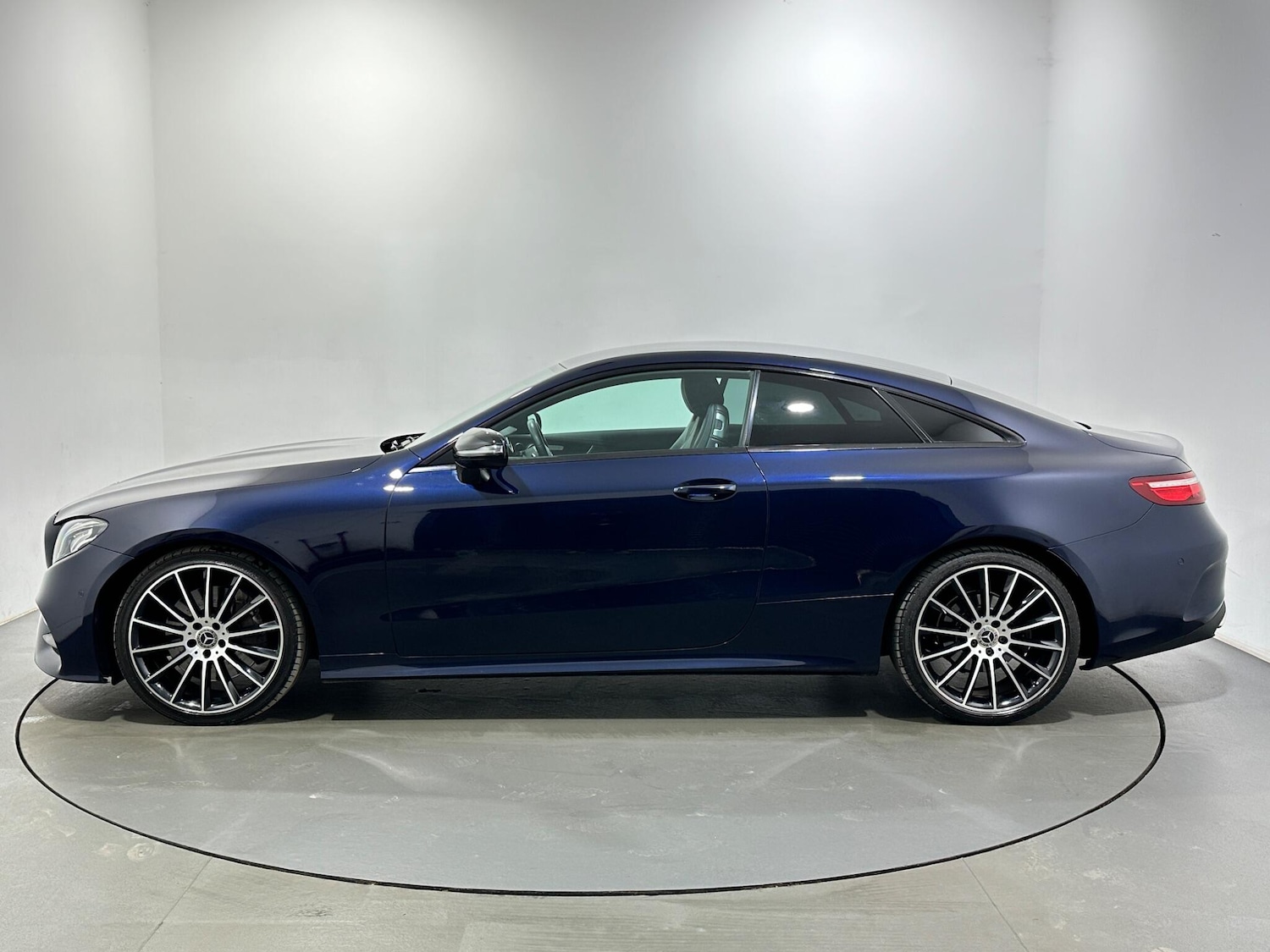 Used Mercedes-Benz E Class for sale - 77768064: Photo 5