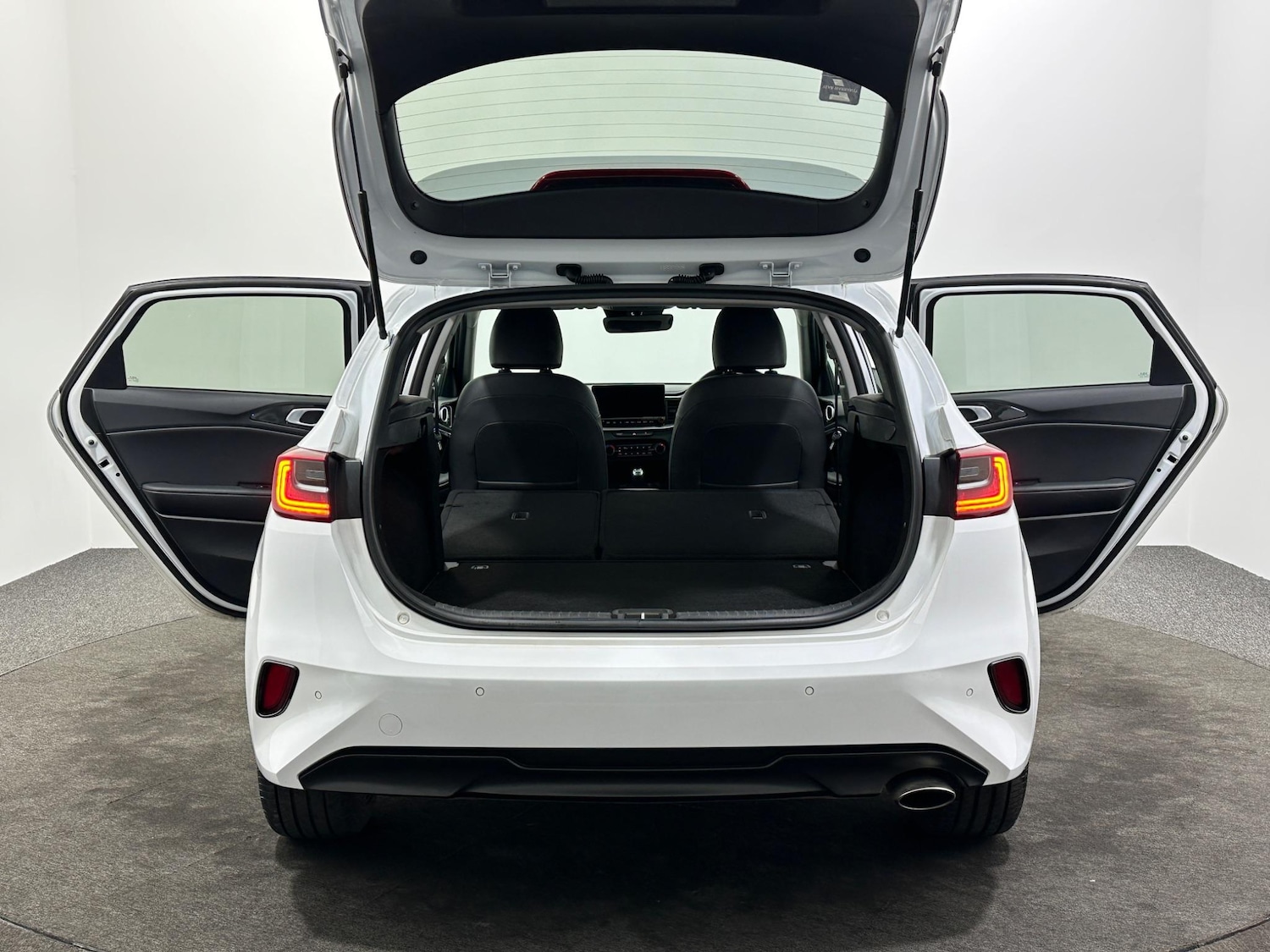 Used Kia Ceed 2023 for sale - 76878999: Photo 42