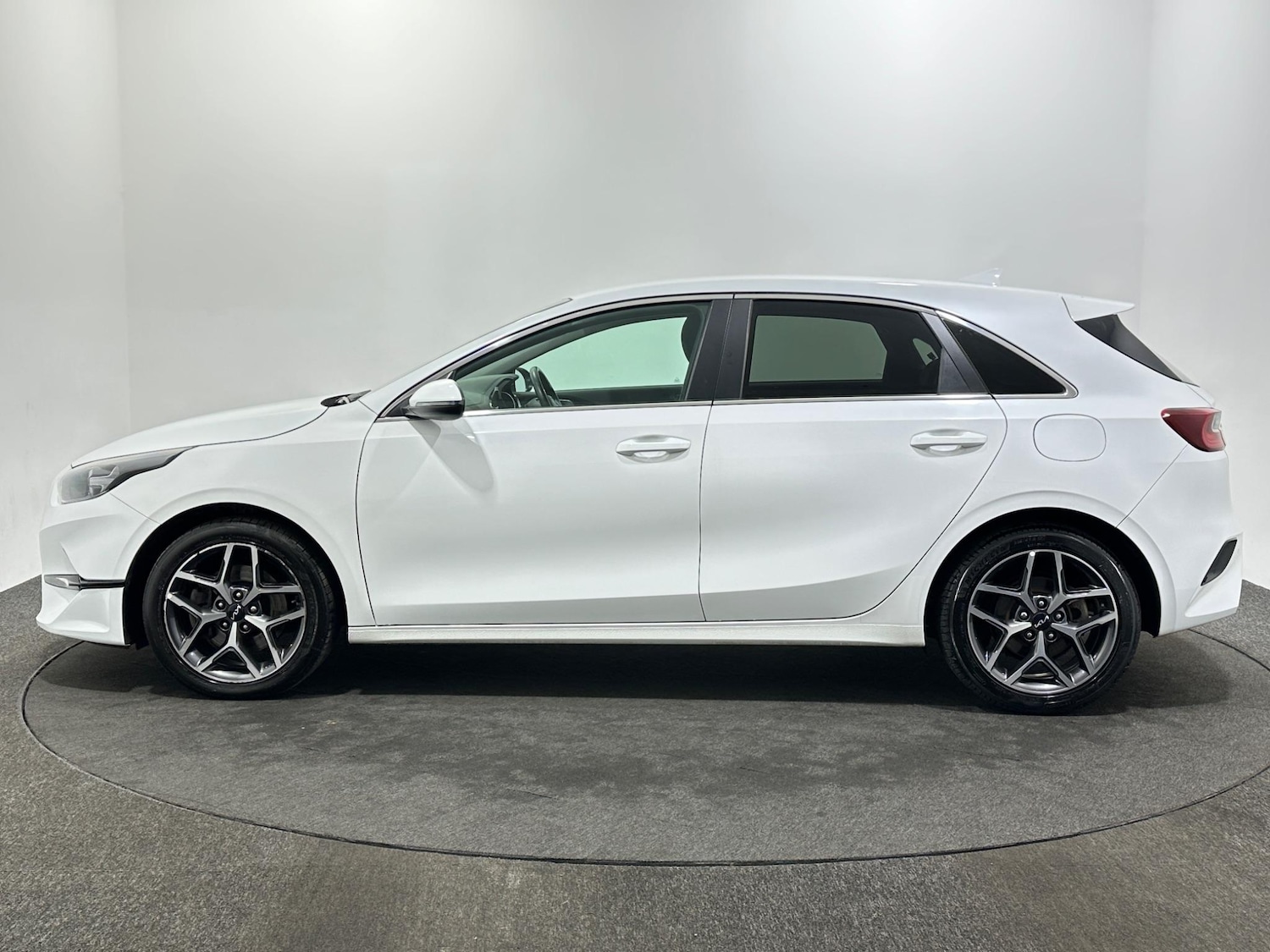 Used Kia Ceed 2023 for sale - 76878999: Photo 5