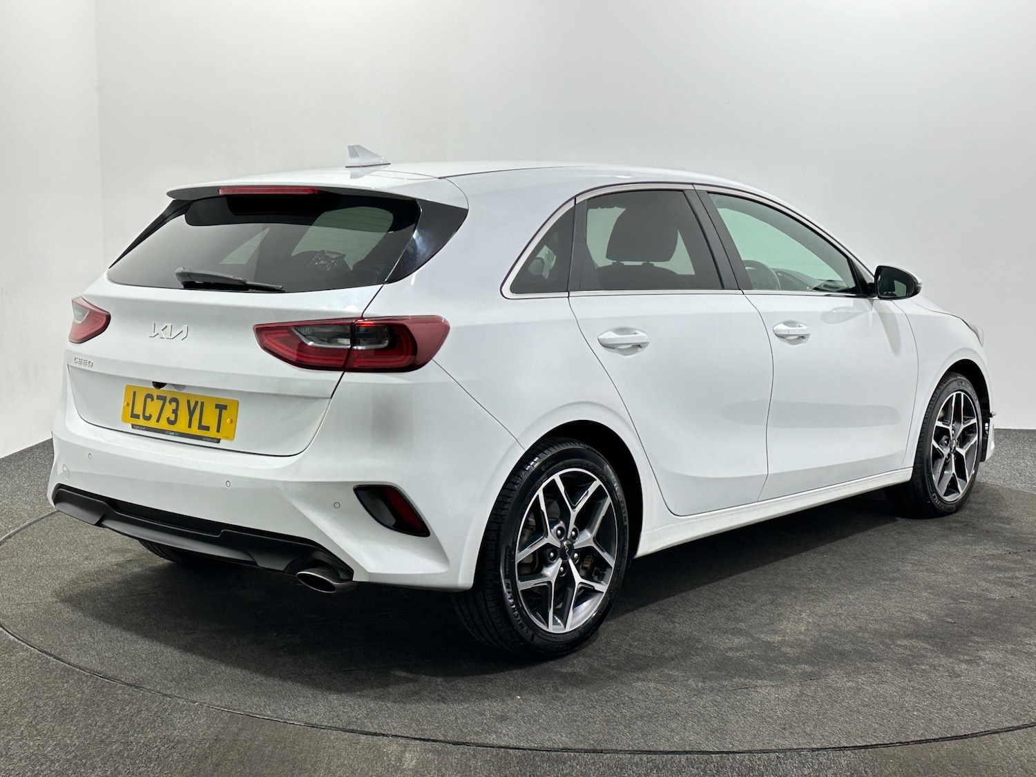 Used Kia Ceed 2023 for sale - 76878999: Photo 8