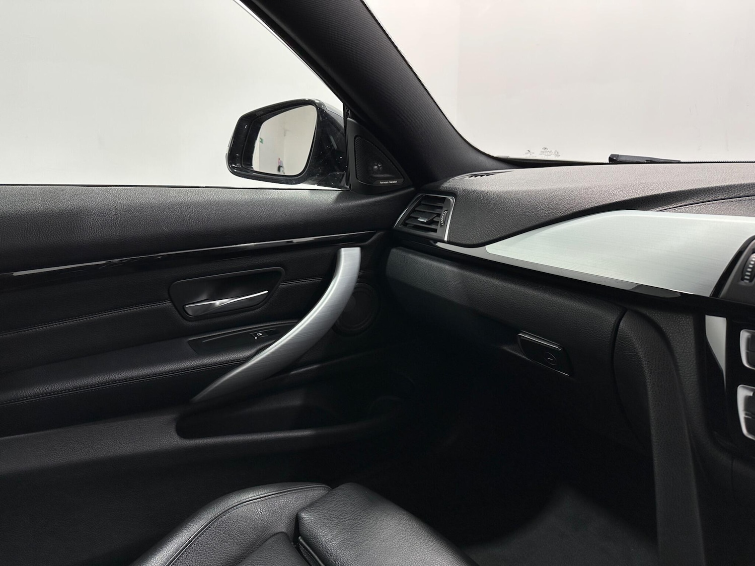 Used BMW 4 Series 2017 for sale - 77082093: Photo 27