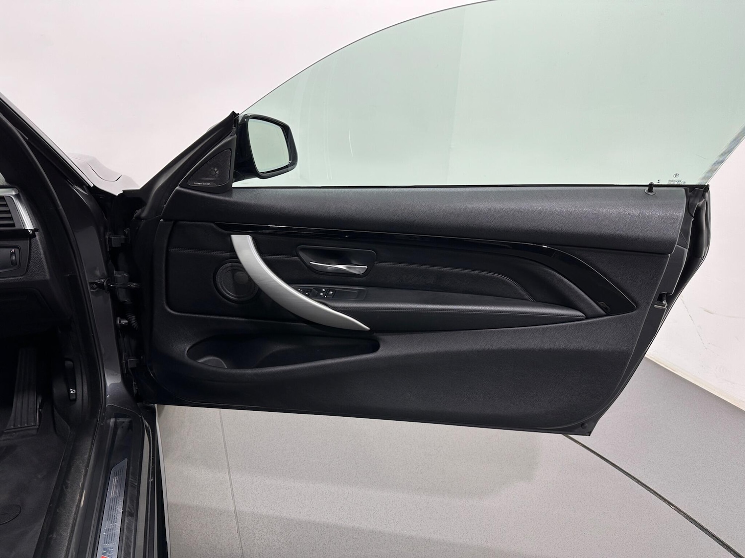 Used BMW 4 Series 2017 for sale - 77082093: Photo 34