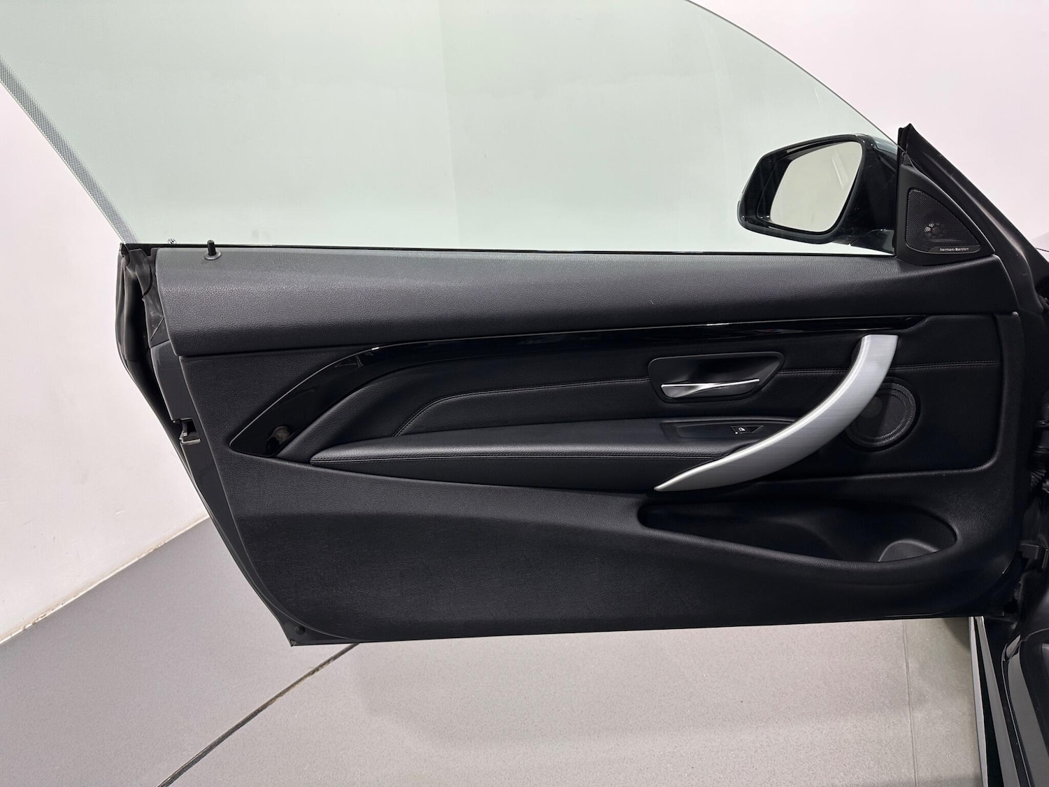 Used BMW 4 Series 2017 for sale - 77082093: Photo 37