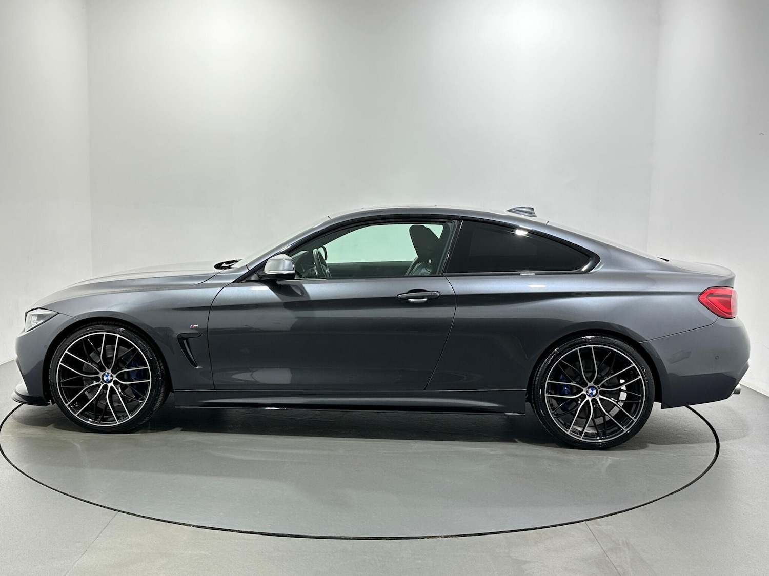 Used BMW 4 Series 2017 for sale - 77082093: Photo 5
