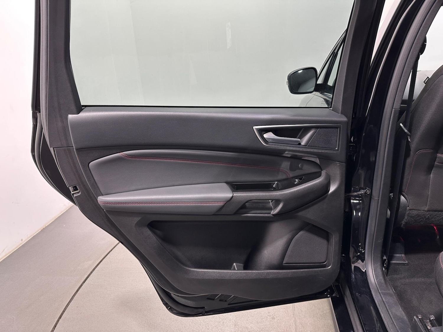 Used Ford S-Max 2019 for sale - 78072556: Photo 40