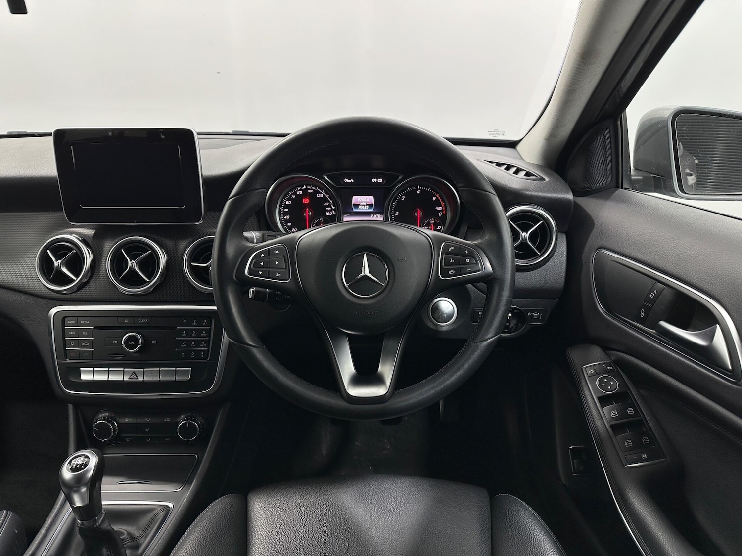 Used Mercedes-Benz GLA 2017 for sale - 76878857: Photo 11