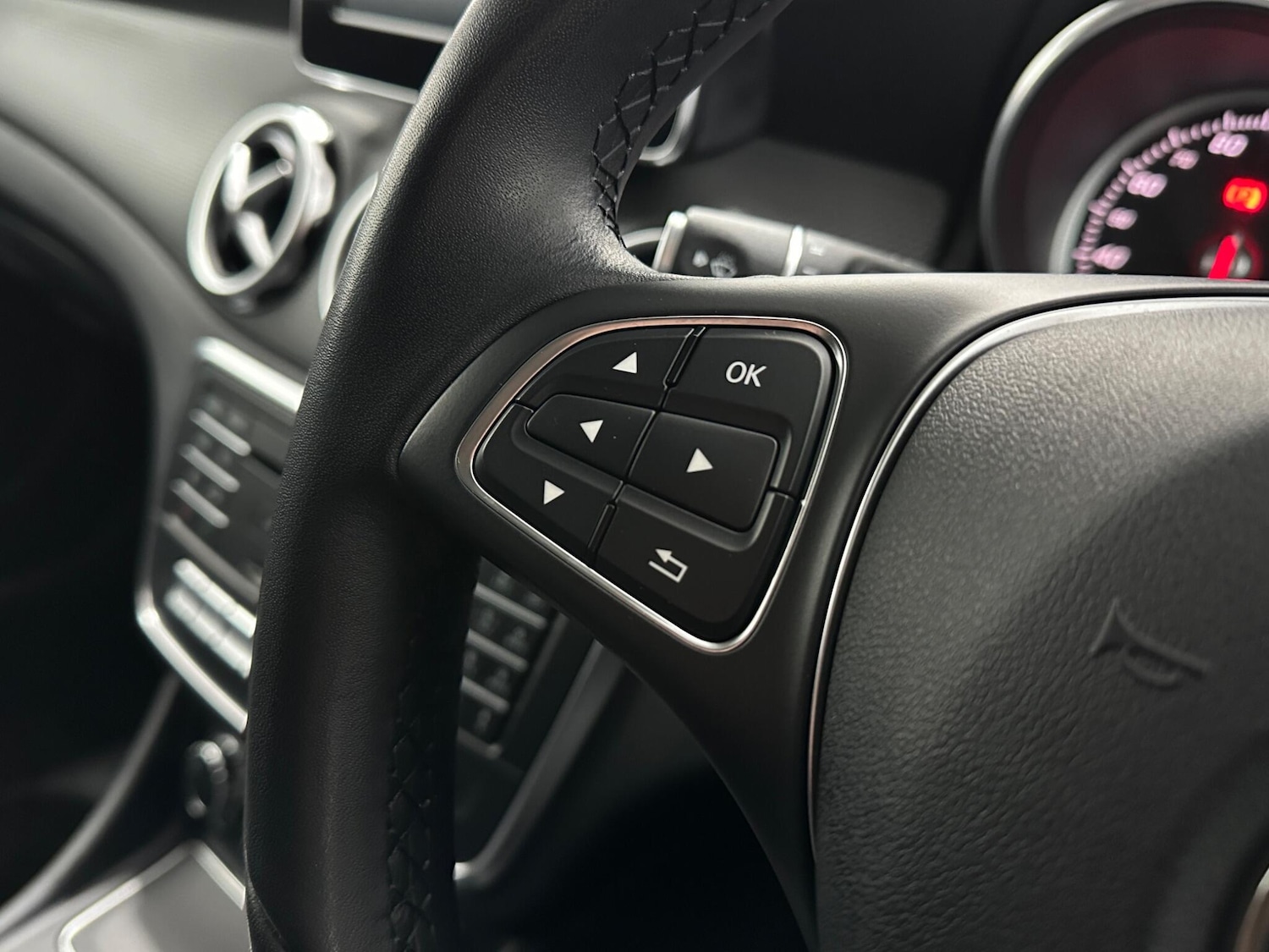 Used Mercedes-Benz GLA 2017 for sale - 76878857: Photo 14