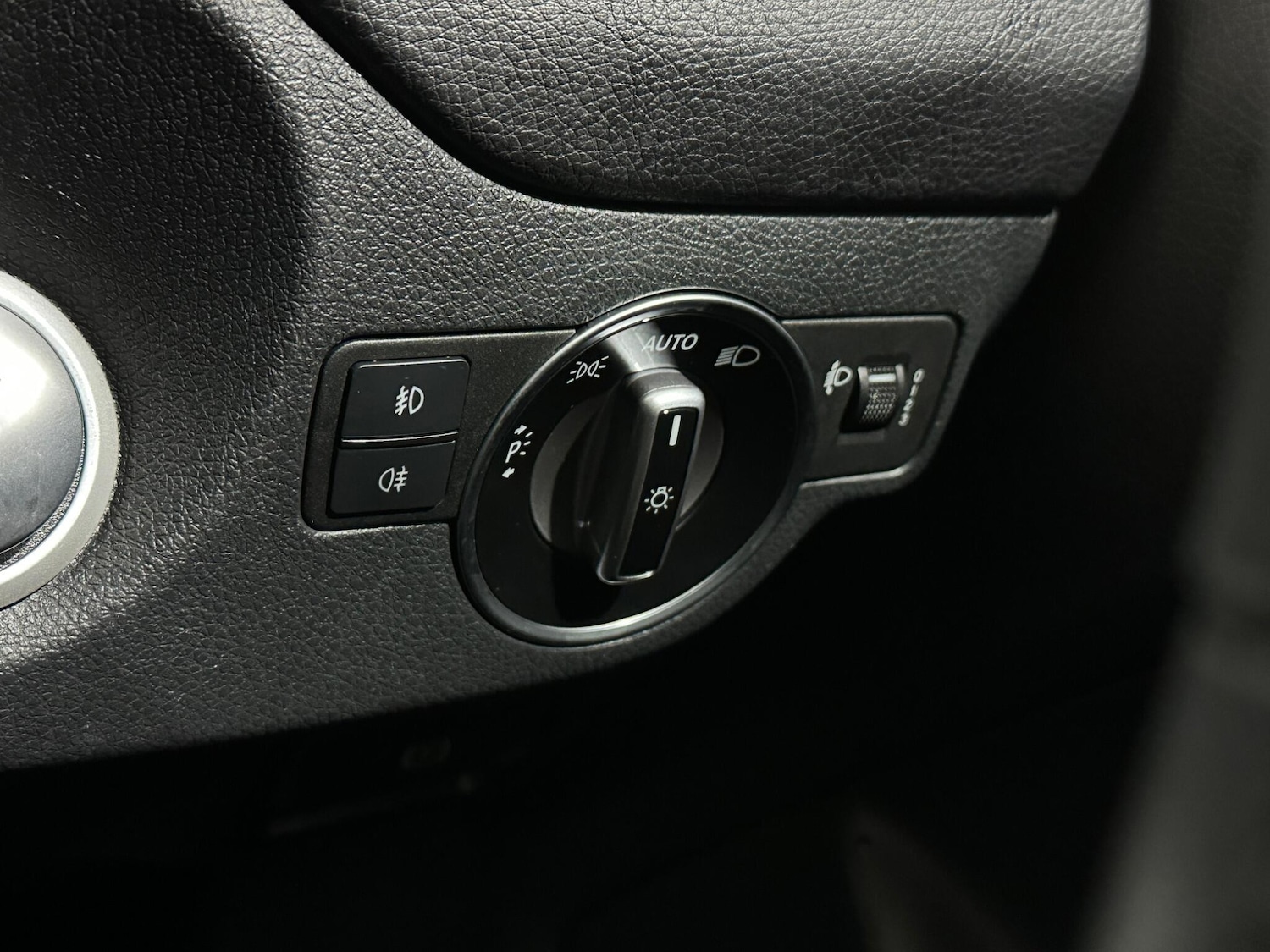 Used Mercedes-Benz GLA 2017 for sale - 76878857: Photo 16