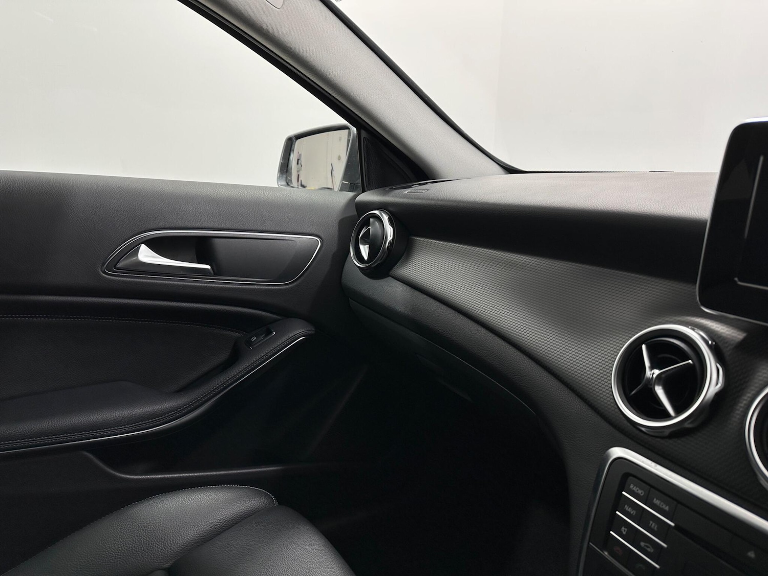 Used Mercedes-Benz GLA 2017 for sale - 76878857: Photo 26