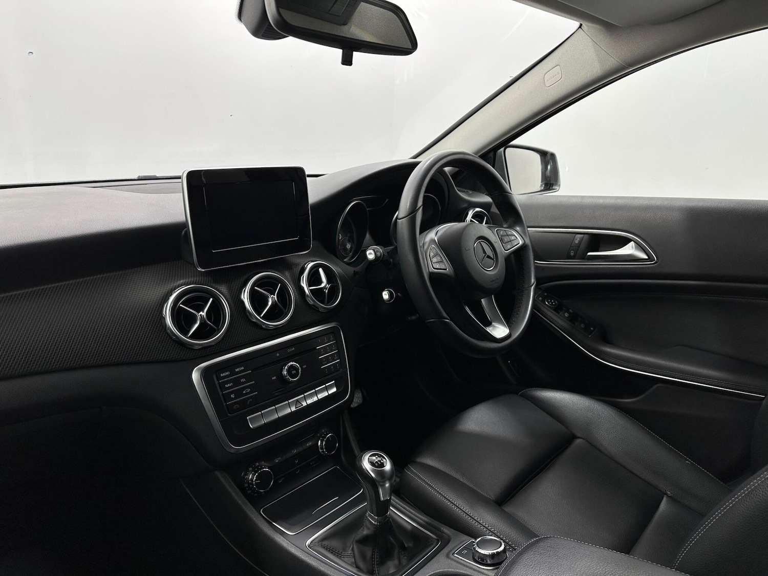 Used Mercedes-Benz GLA 2017 for sale - 76878857: Photo 29