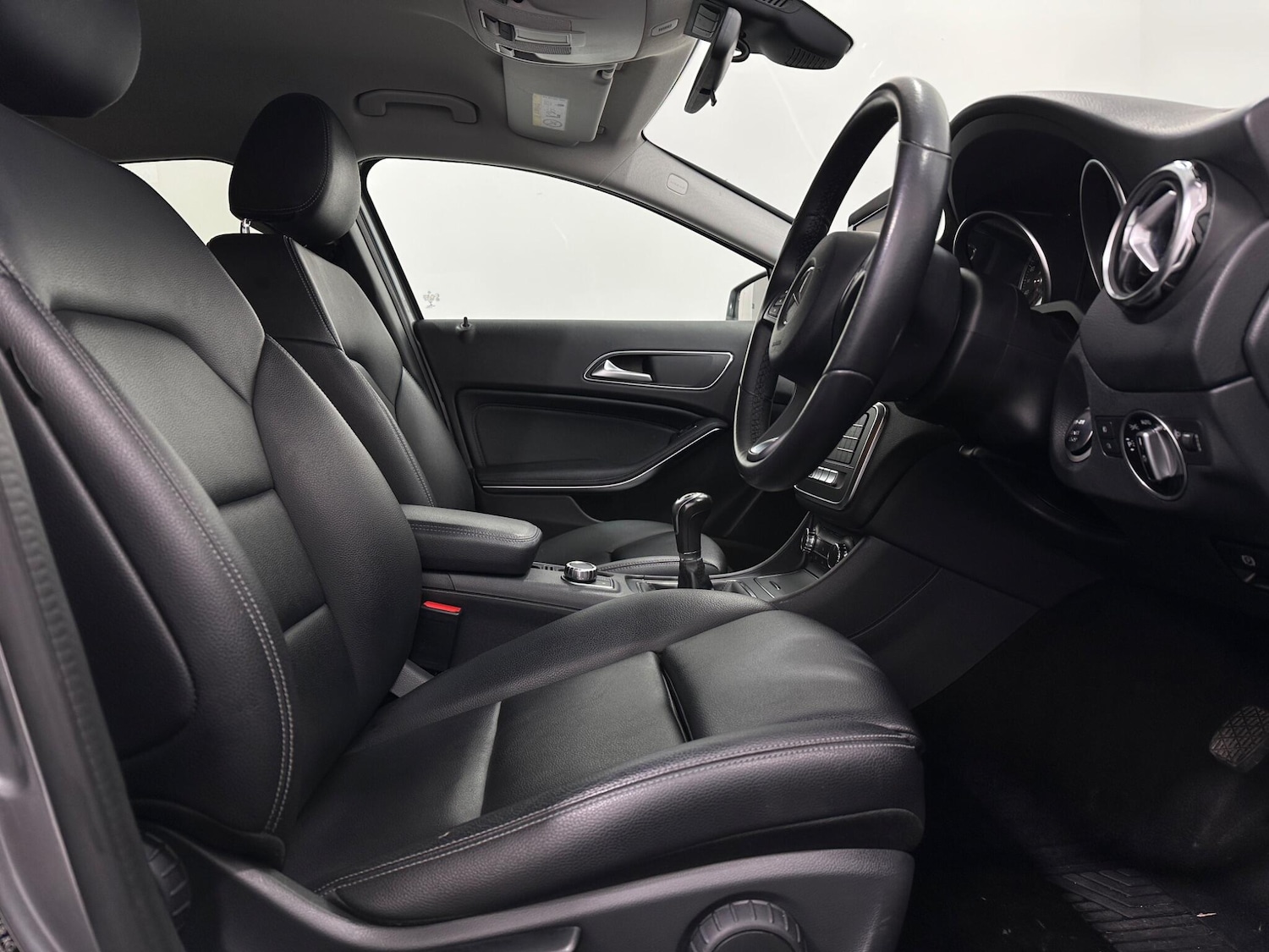 Used Mercedes-Benz GLA 2017 for sale - 76878857: Photo 30