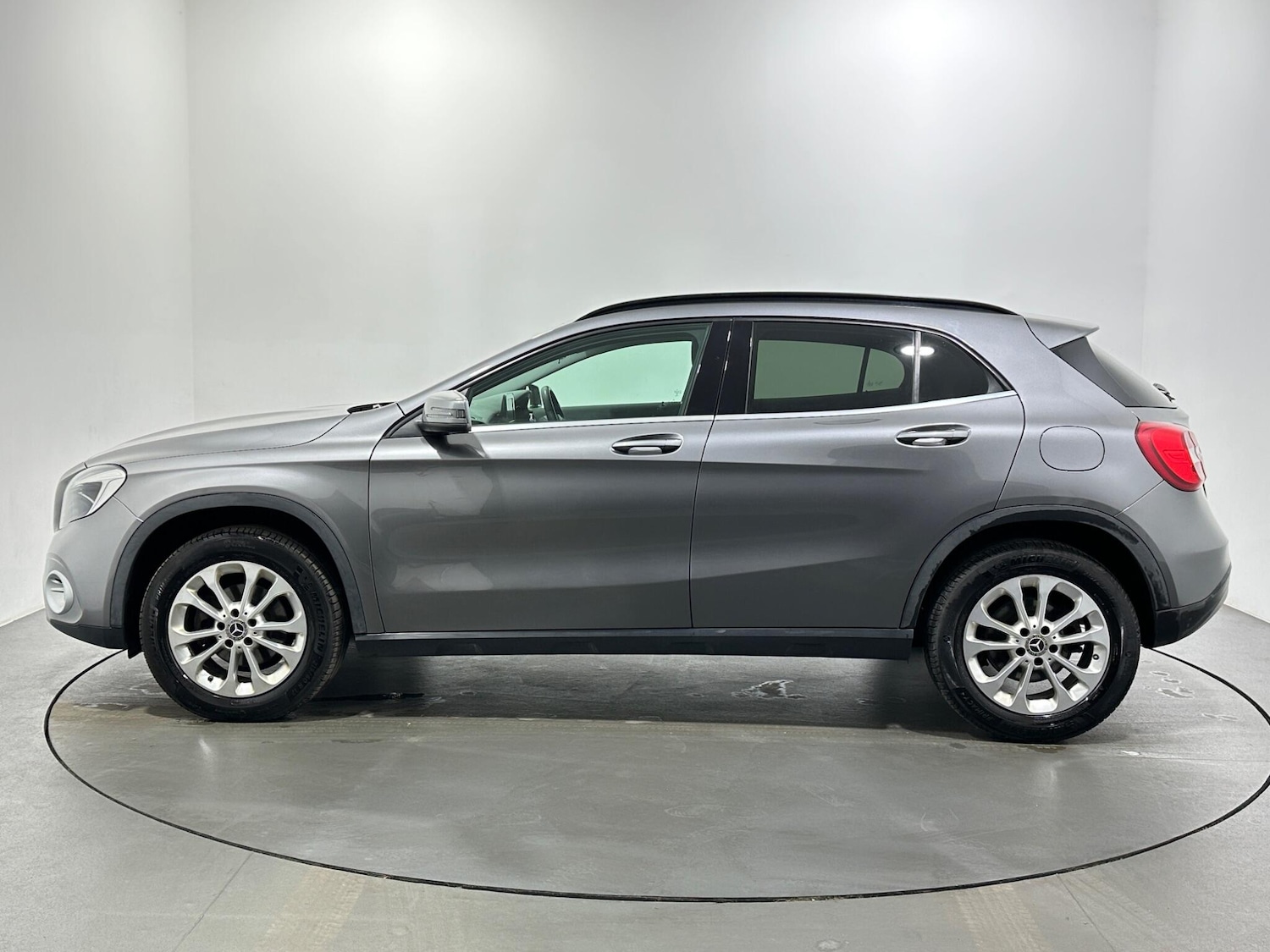 Used Mercedes-Benz GLA 2017 for sale - 76878857: Photo 5