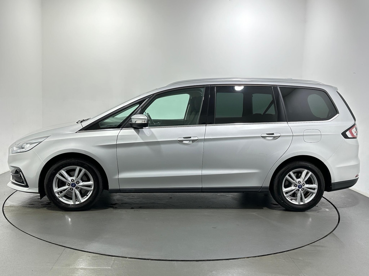 Used Ford Galaxy for sale - 76886643: Photo 5
