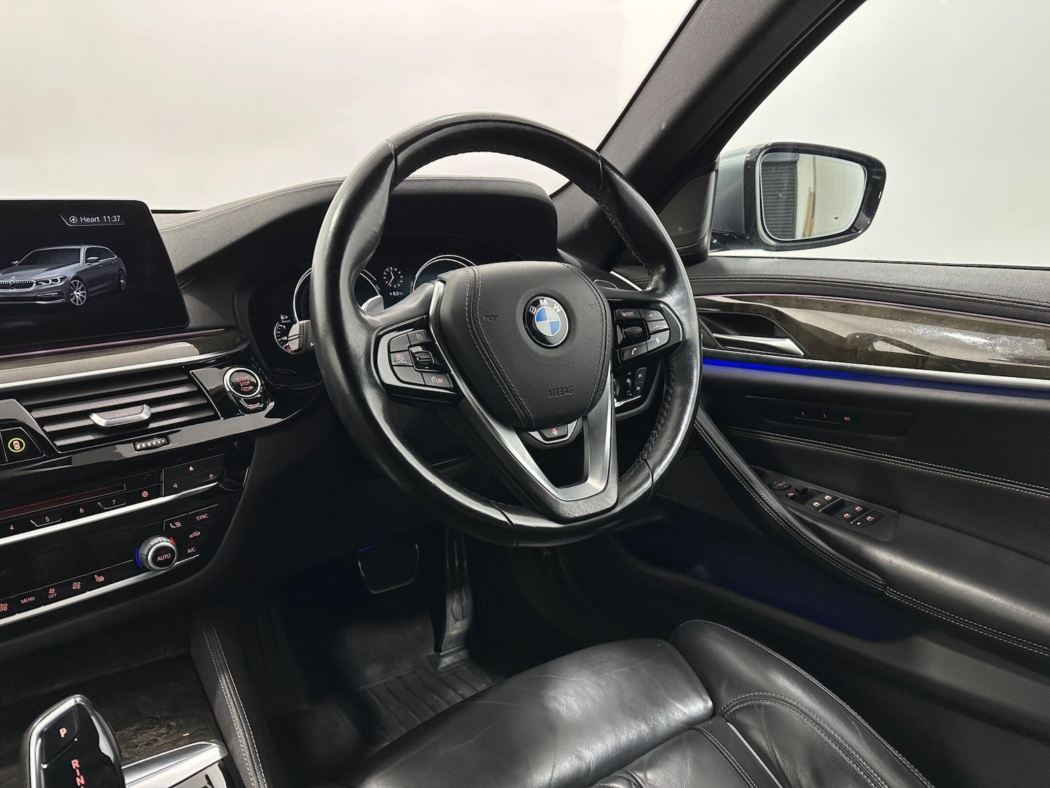 Used BMW 5 Series 2017 for sale - 76878839: Photo 11