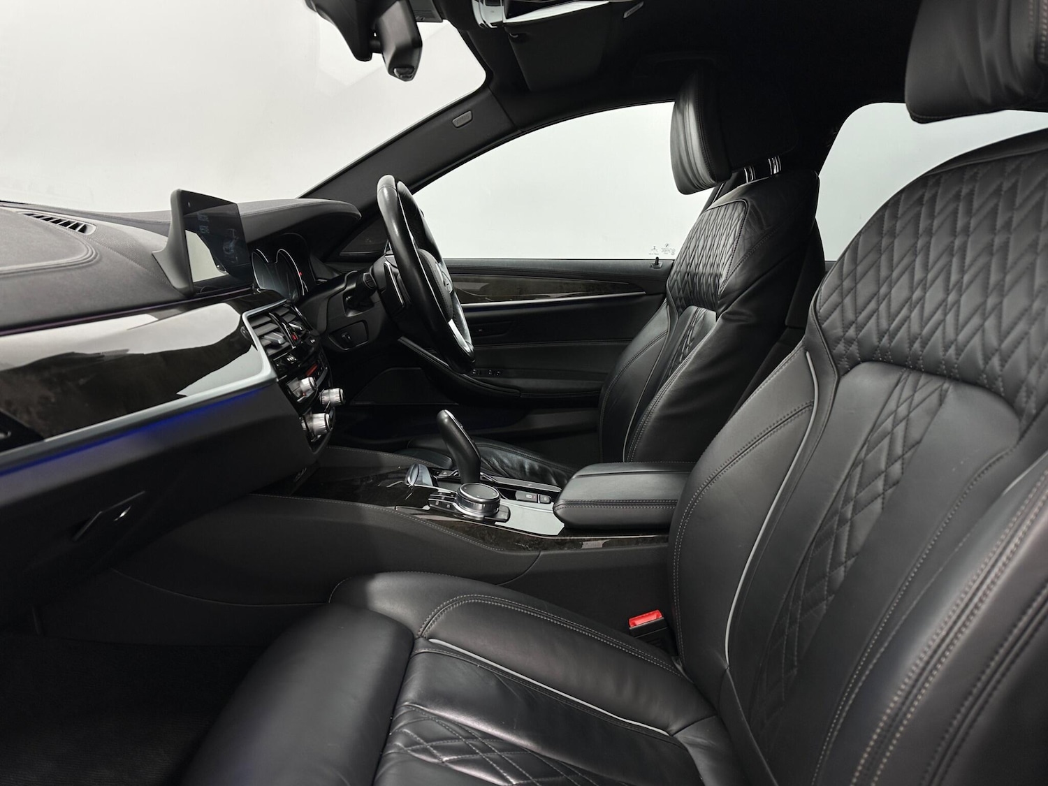 Used BMW 5 Series 2017 for sale - 76878839: Photo 34