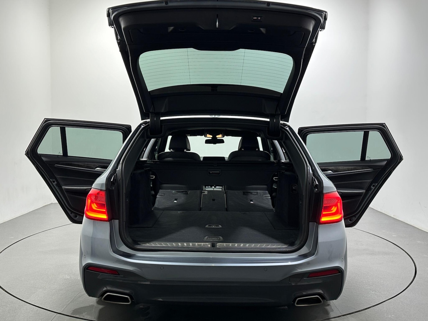 Used BMW 5 Series 2017 for sale - 76878839: Photo 45