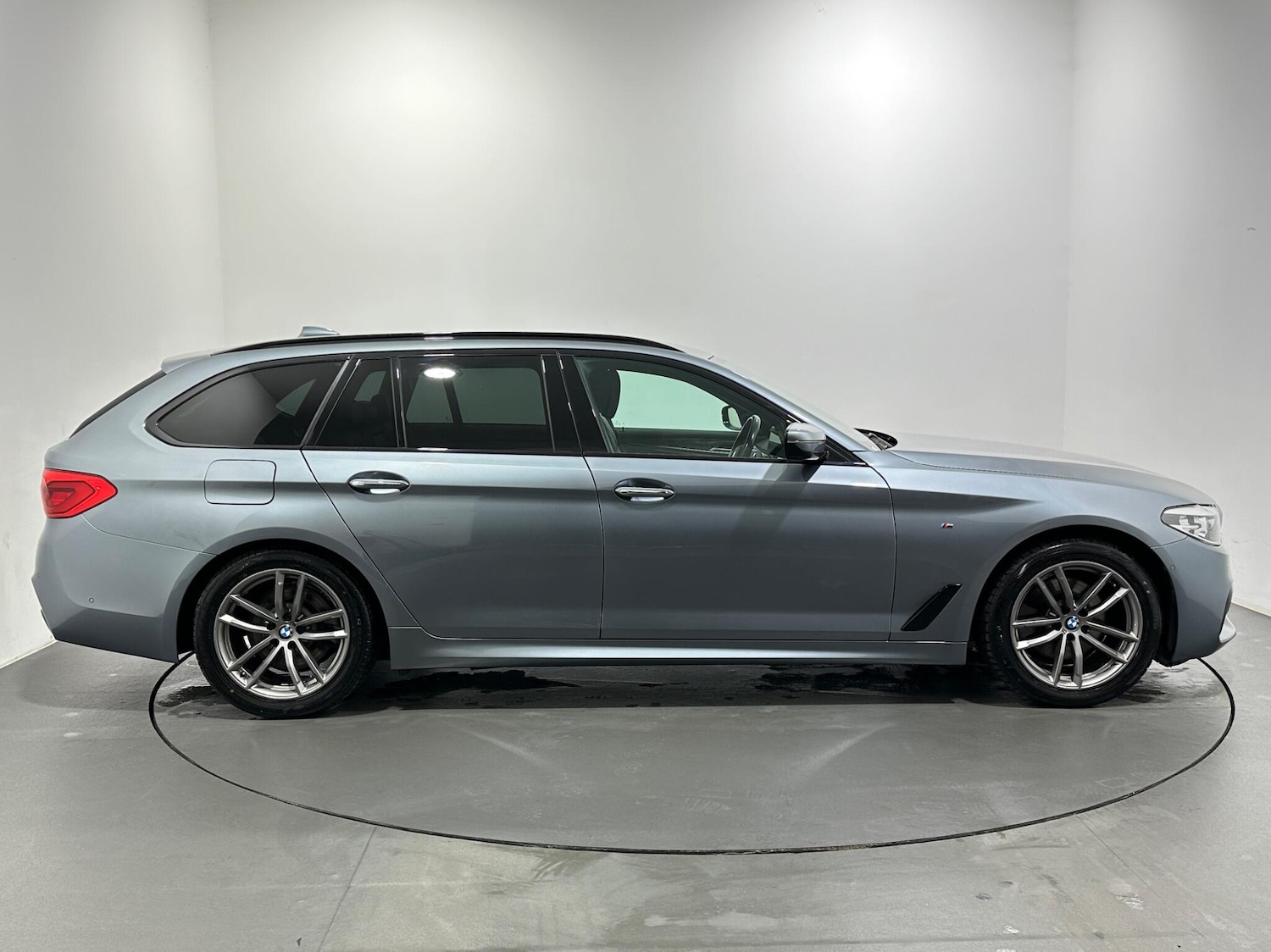 Used BMW 5 Series 2017 for sale - 76878839: Photo 9