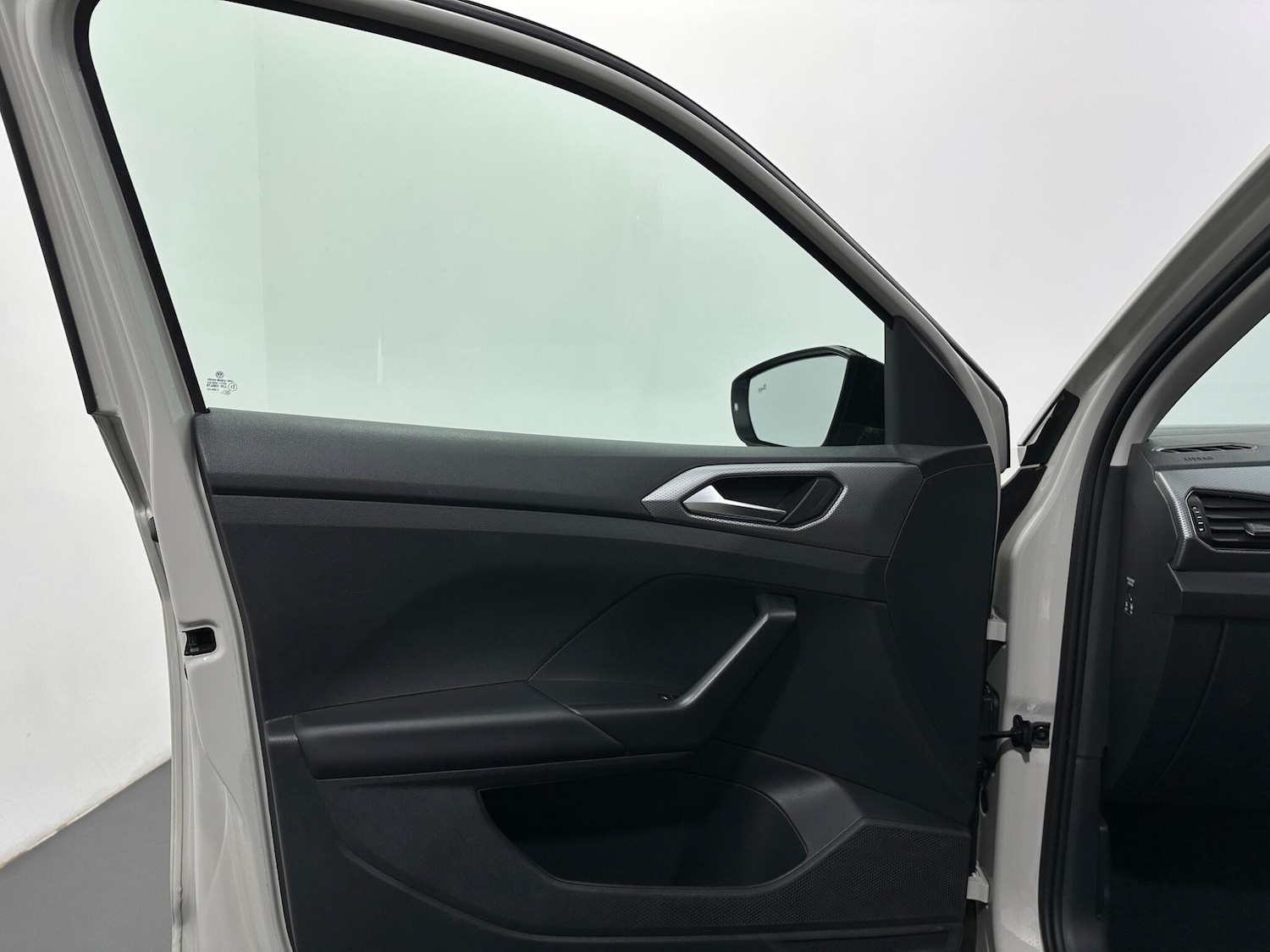 Used Volkswagen T-Cross 2021 for sale - 77412184: Photo 37