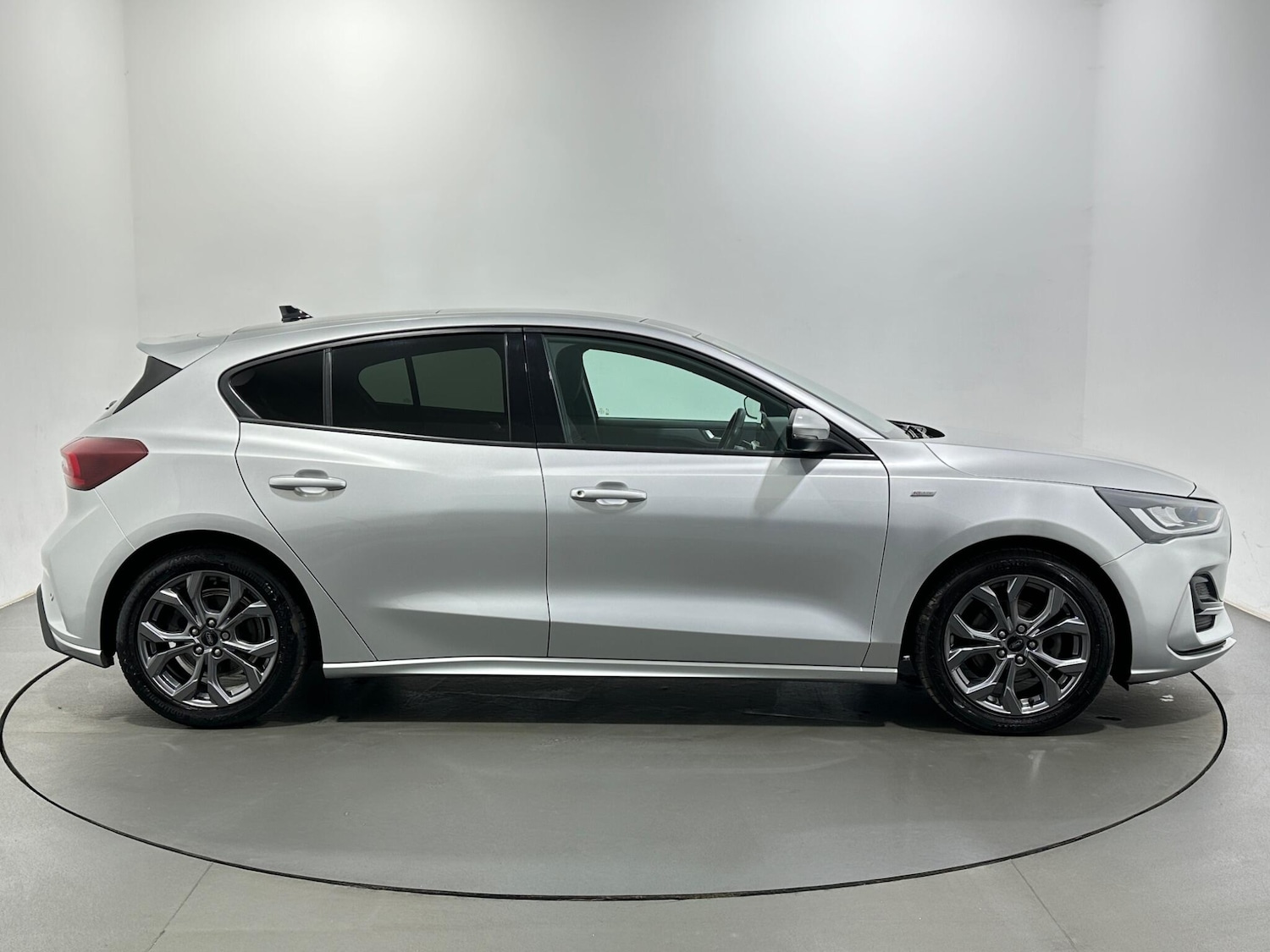 Used Ford Focus 2022 for sale - 78147988: Photo 9