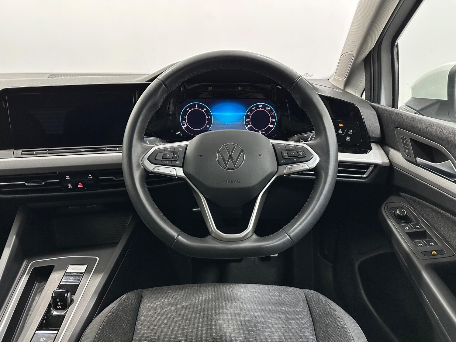 Used Volkswagen Golf 2023 for sale - 77839890: Photo 13