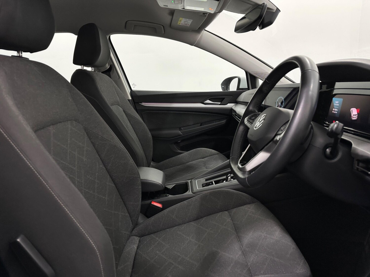 Used Volkswagen Golf 2023 for sale - 77839890: Photo 33