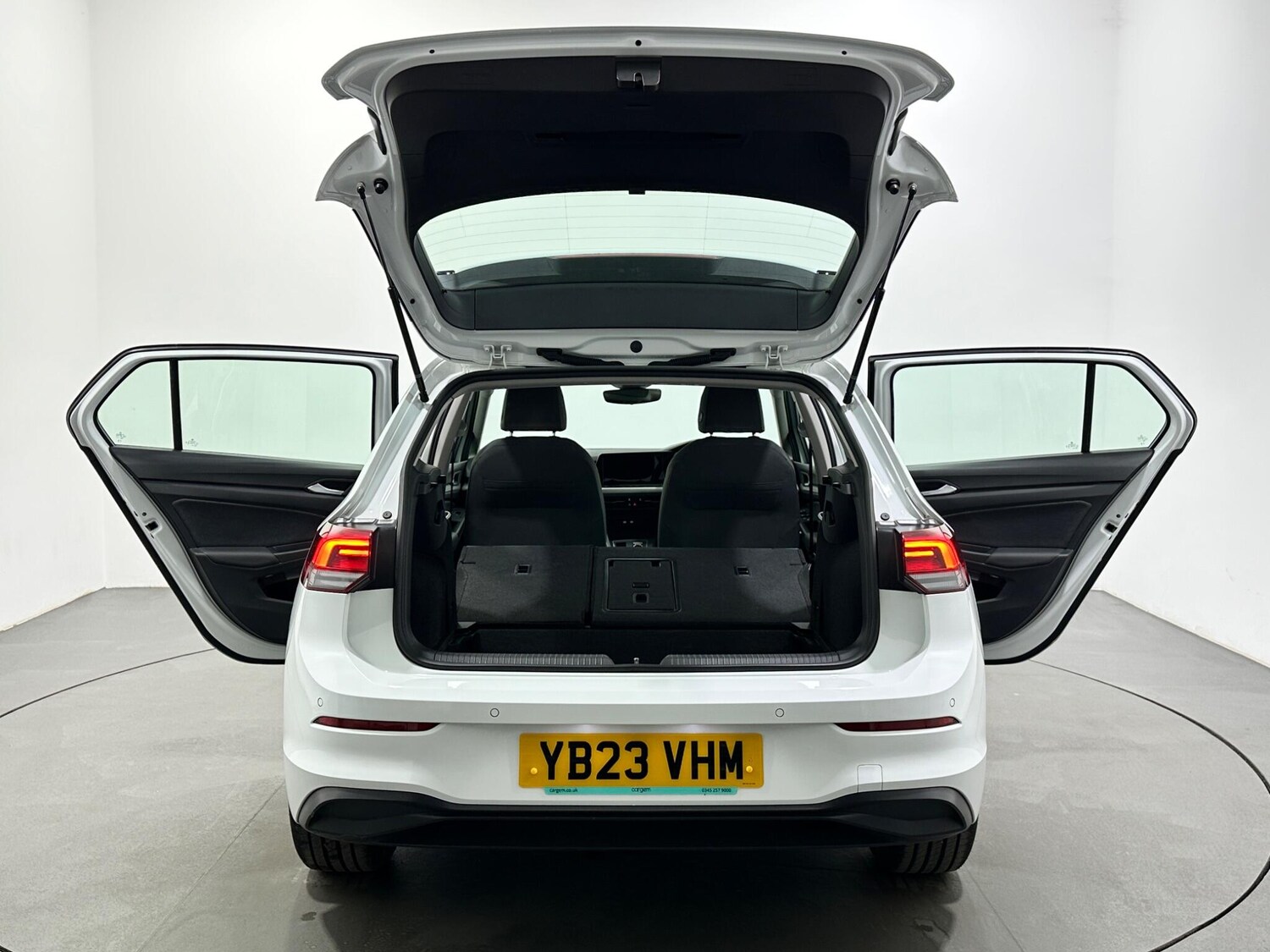 Used Volkswagen Golf 2023 for sale - 77839890: Photo 46