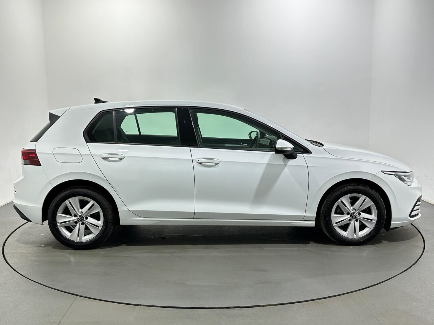 Used Volkswagen Golf 2023 for sale - 77839890: Photo 9