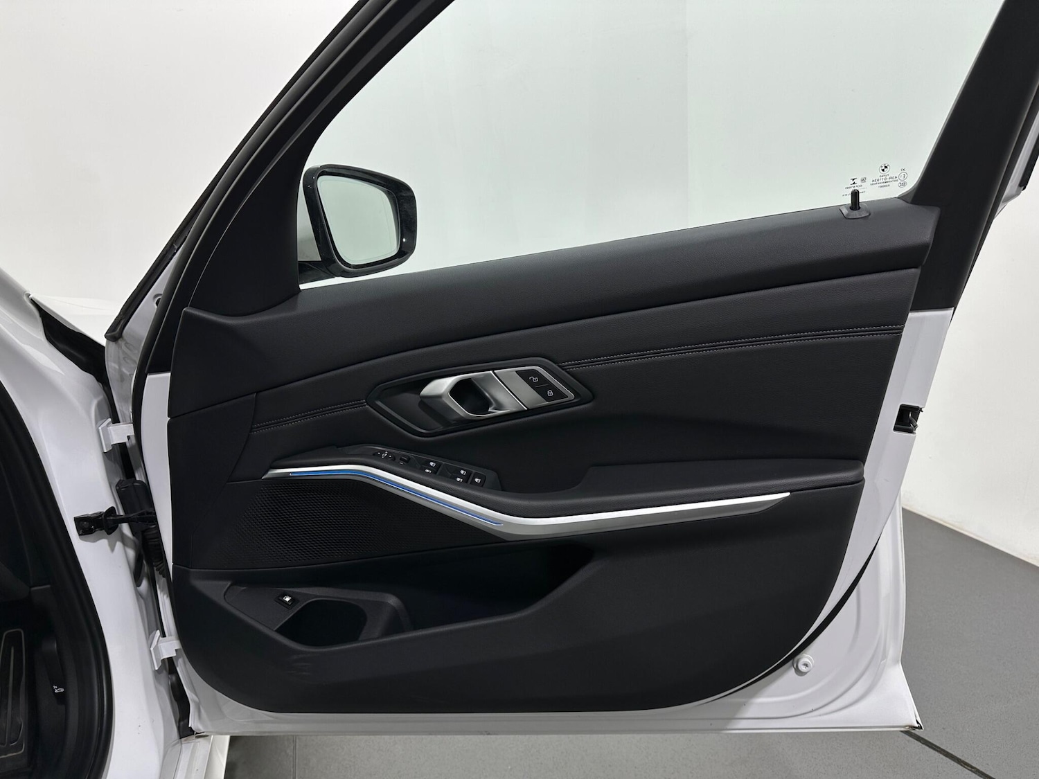 Used BMW 3 Series 2021 for sale - 76878478: Photo 33