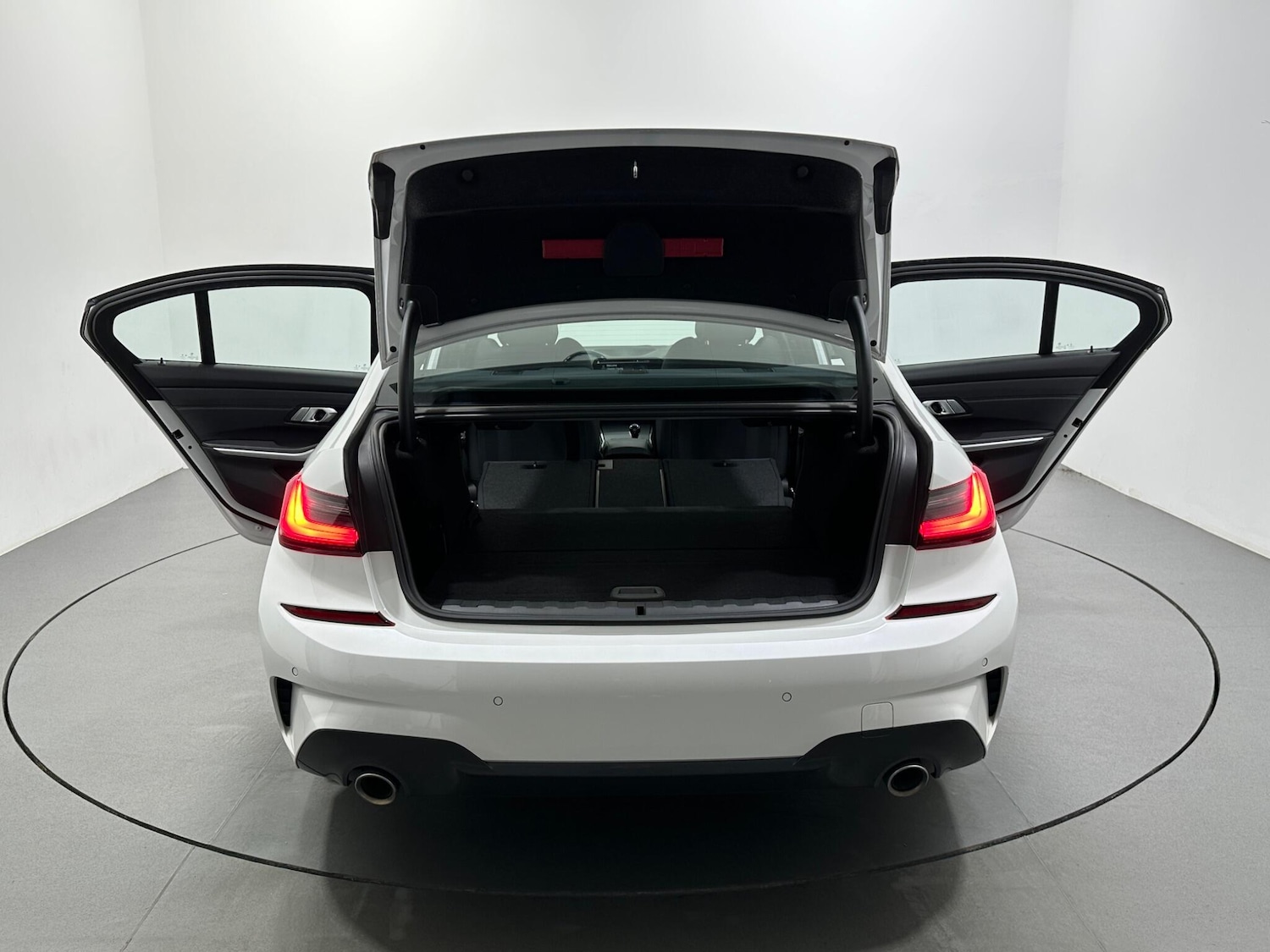 Used BMW 3 Series 2021 for sale - 76878478: Photo 44