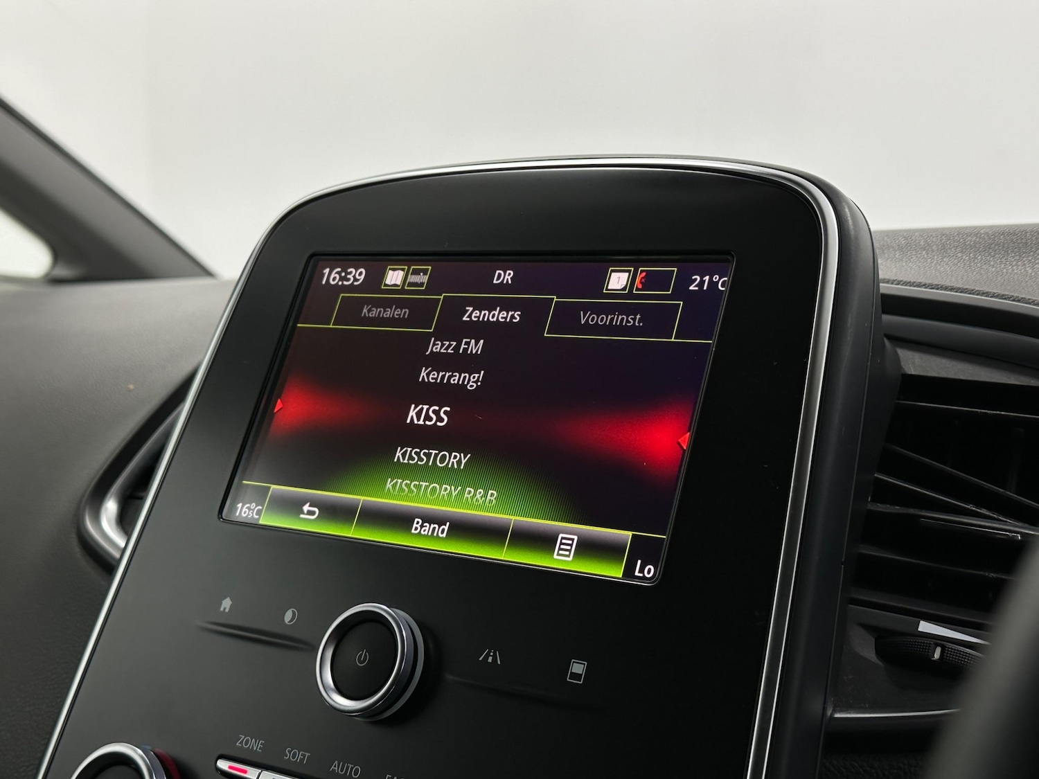 Used Renault Scenic 2017 for sale - 77798913: Photo 24