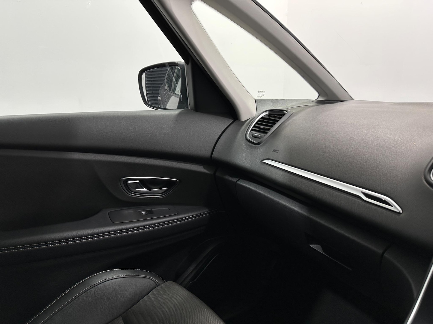 Used Renault Scenic 2017 for sale - 77798913: Photo 25