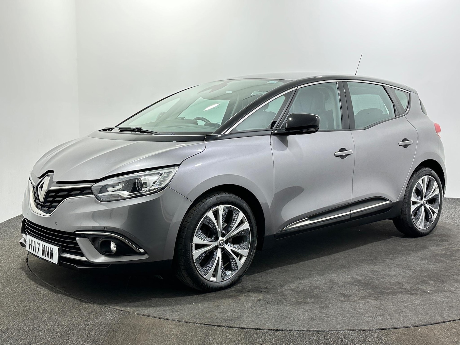 Used Renault Scenic 2017 for sale - 77798913: Photo 4