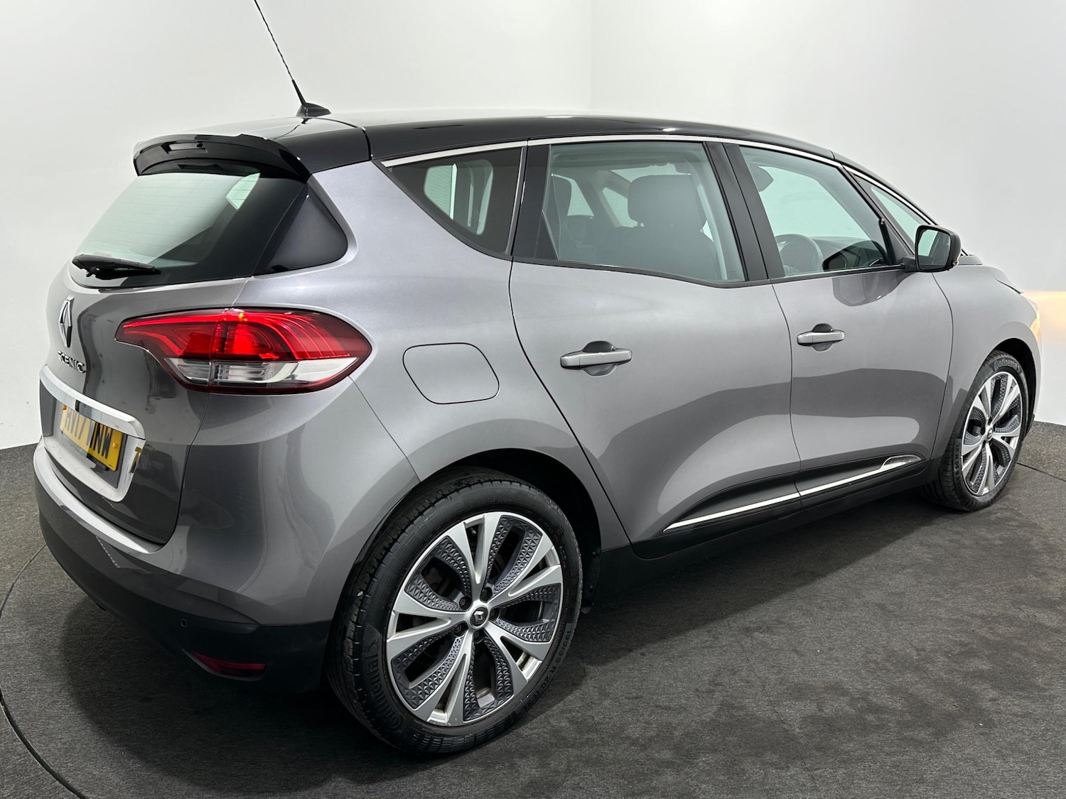 Used Renault Scenic 2017 for sale - 77798913: Photo 51