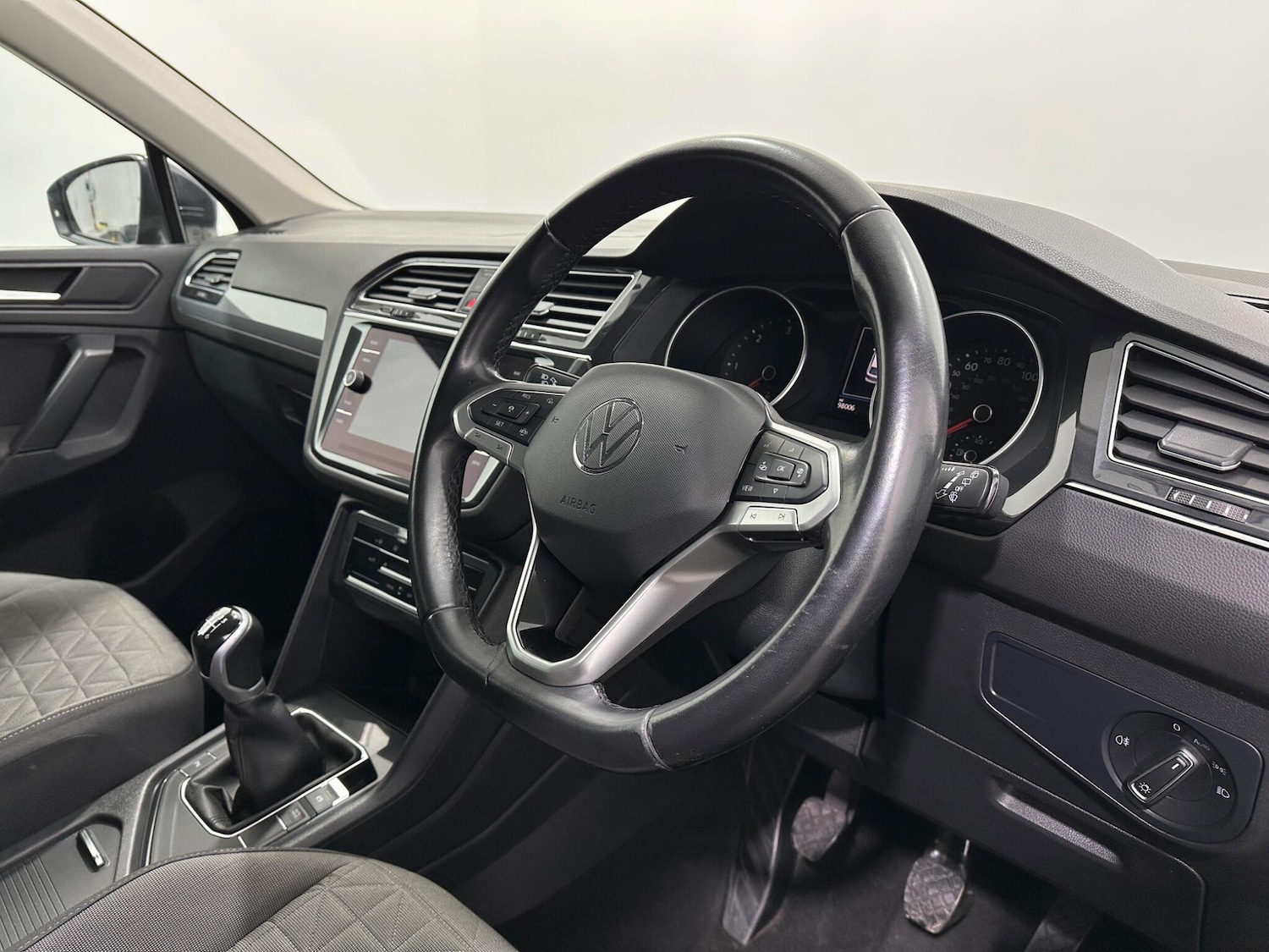 Used Volkswagen Tiguan 2023 for sale - 78116369: Photo 10