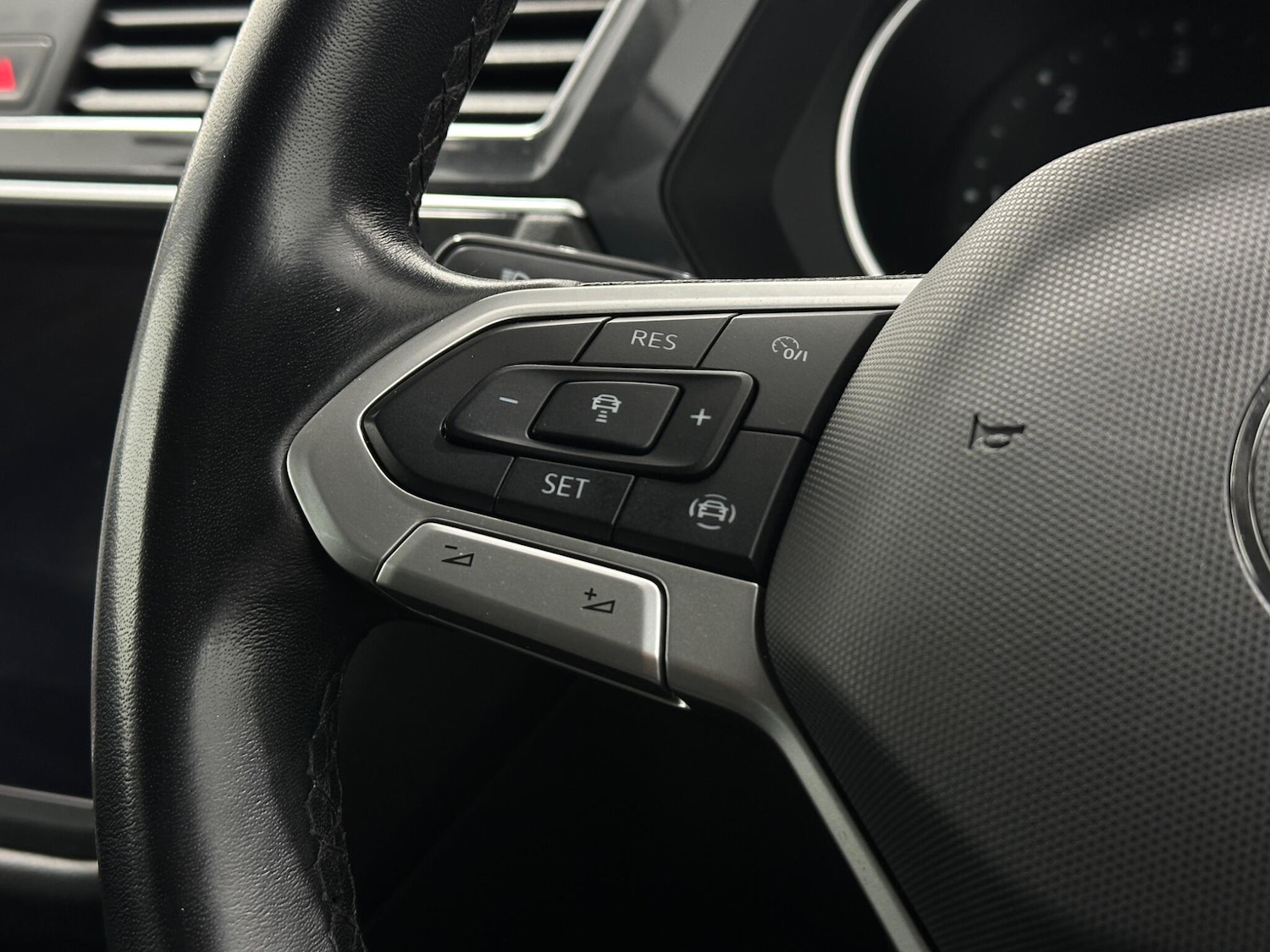 Used Volkswagen Tiguan 2023 for sale - 78116369: Photo 14