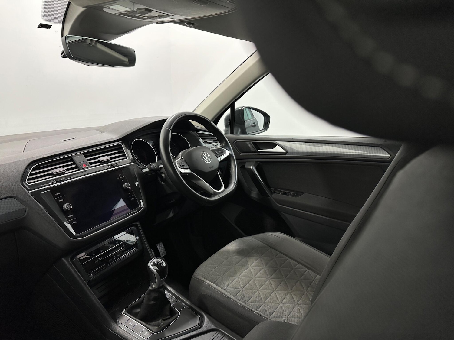 Used Volkswagen Tiguan 2023 for sale - 78116369: Photo 30