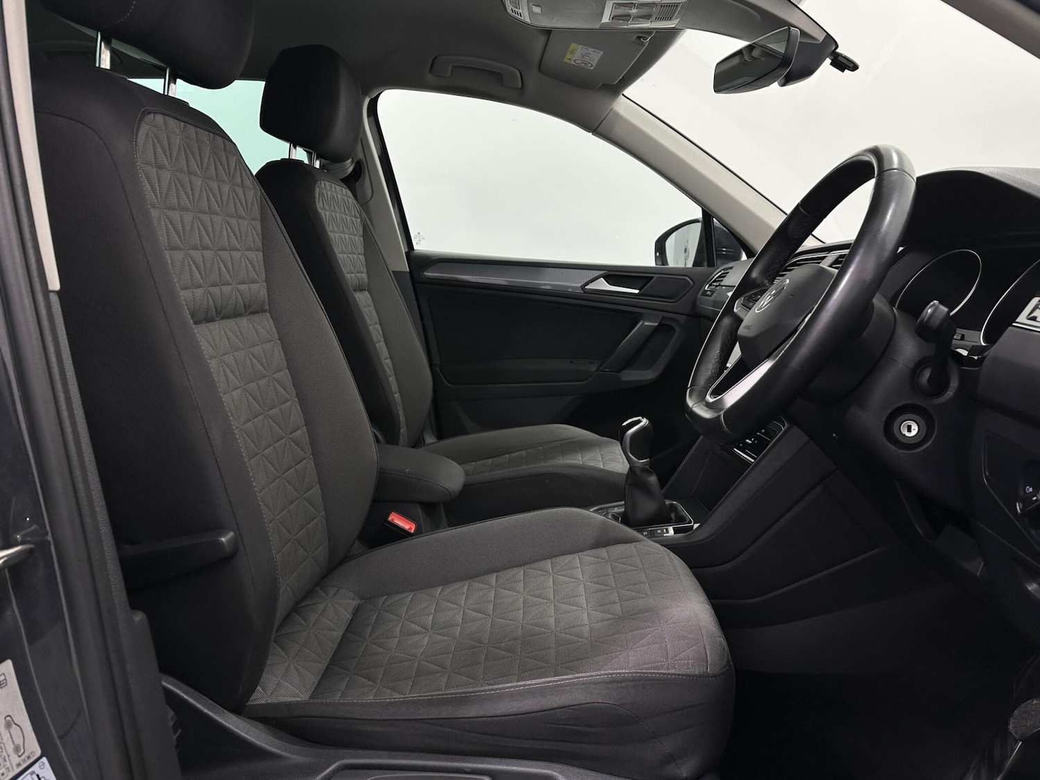 Used Volkswagen Tiguan 2023 for sale - 78116369: Photo 31