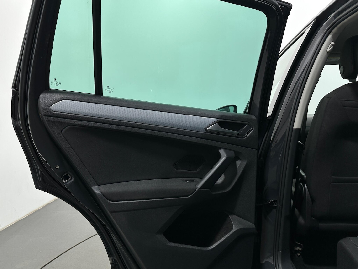 Used Volkswagen Tiguan 2023 for sale - 78116369: Photo 41