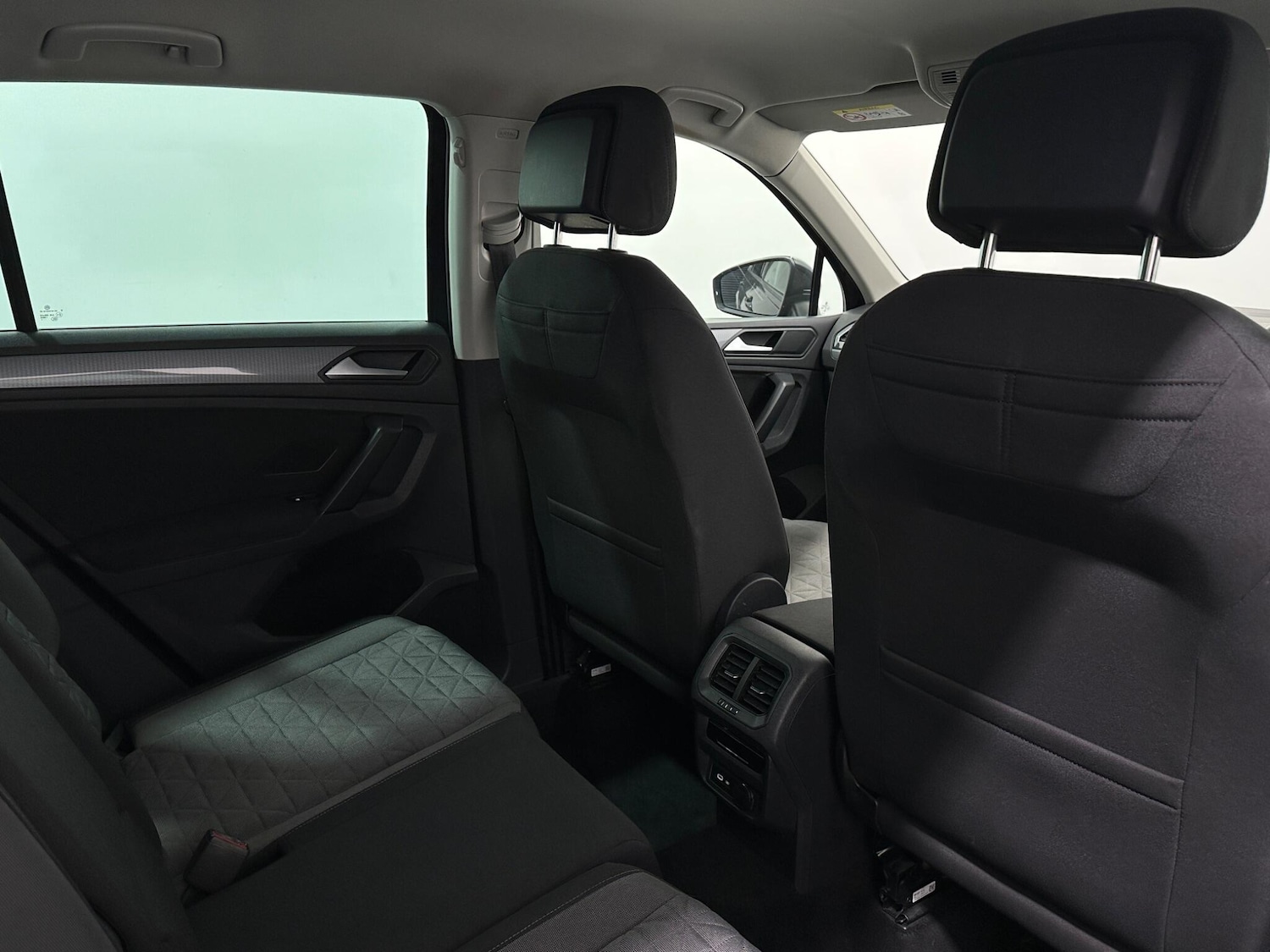 Used Volkswagen Tiguan 2023 for sale - 78116369: Photo 42