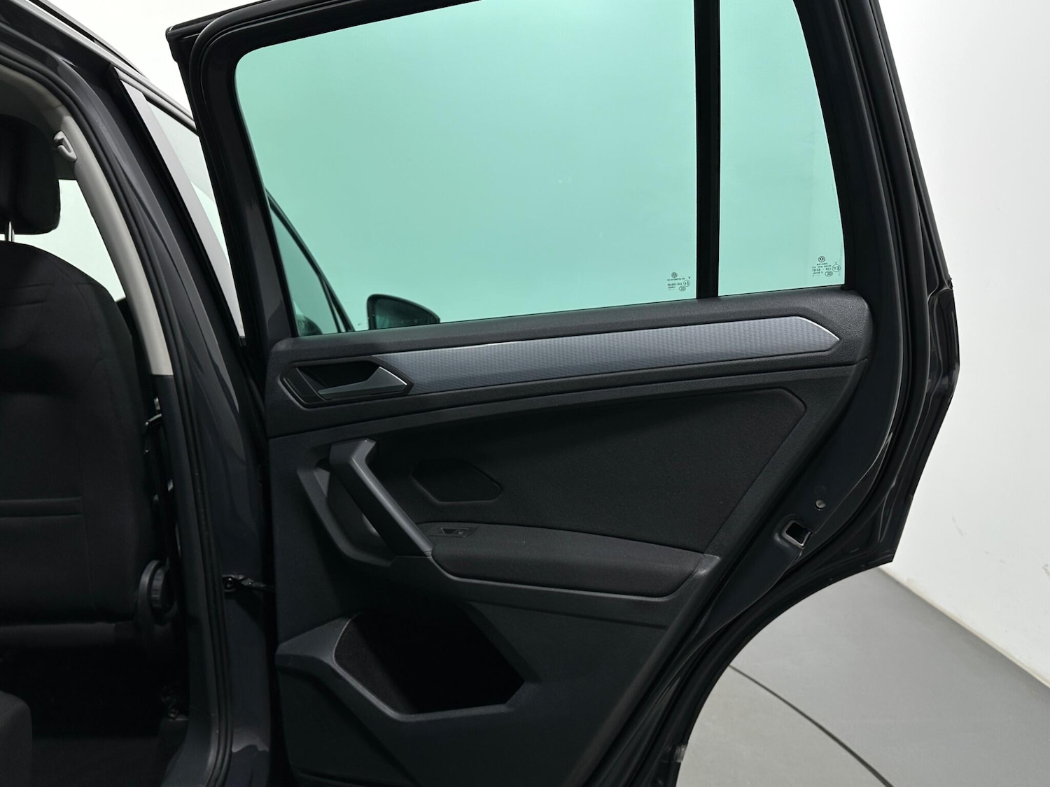 Used Volkswagen Tiguan 2023 for sale - 78116369: Photo 44