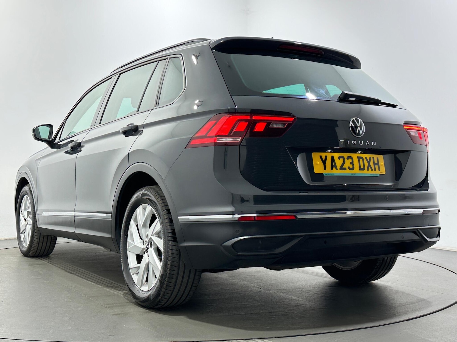 Used Volkswagen Tiguan 2023 for sale - 78116369: Photo 49