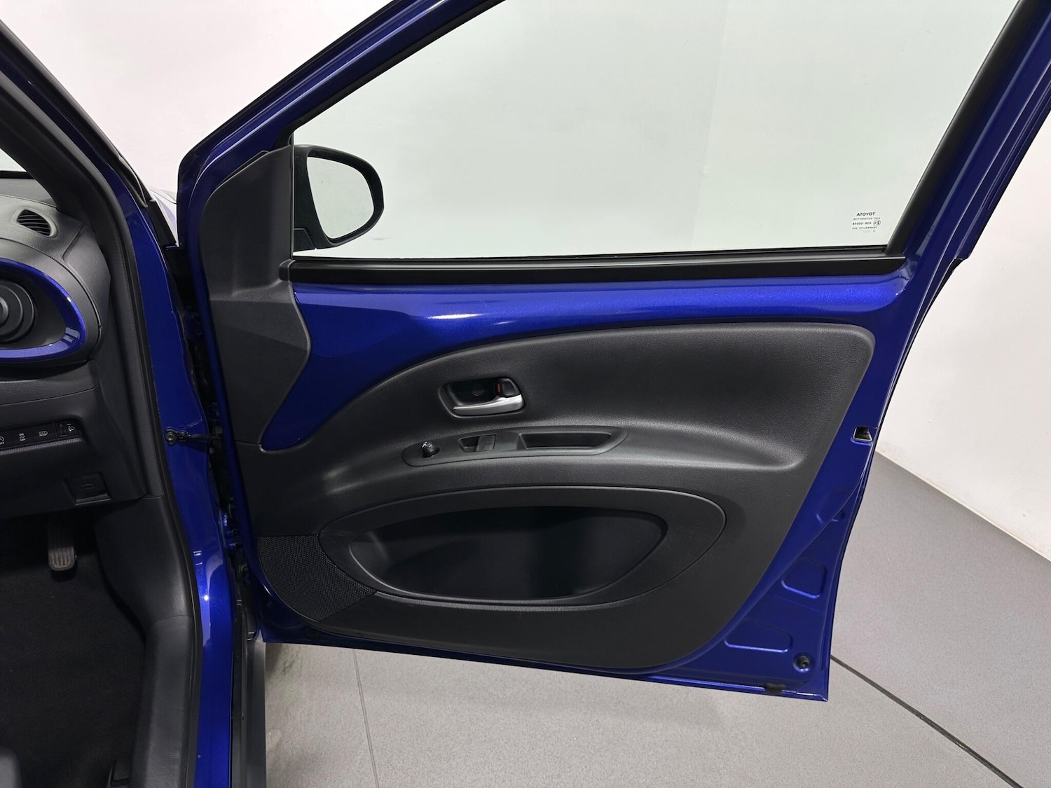 Used Toyota Aygo X 2022 for sale - 76878831: Photo 29